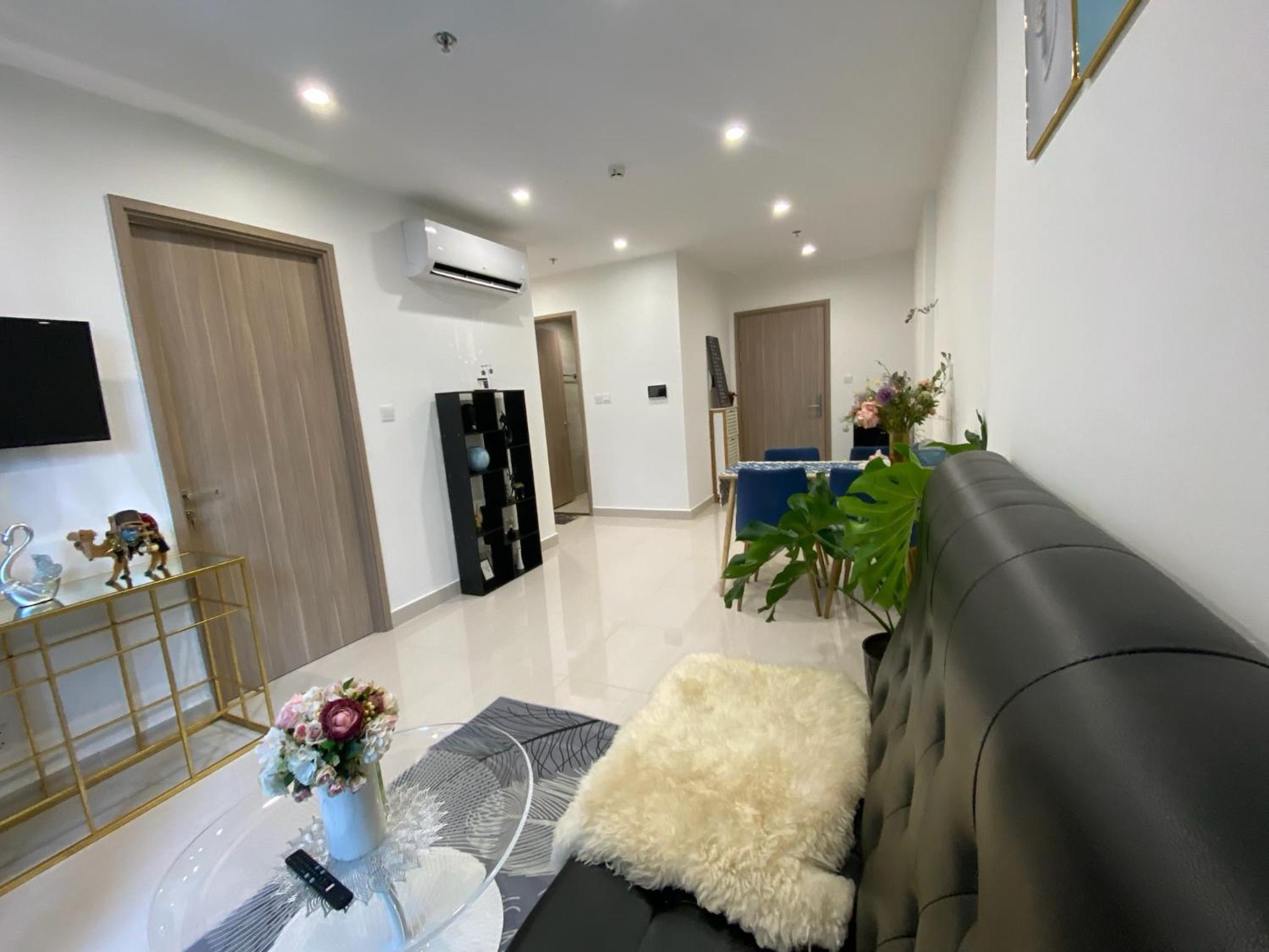 Busawa Home - Vinhome Grand Park- Origami S1007 view 2