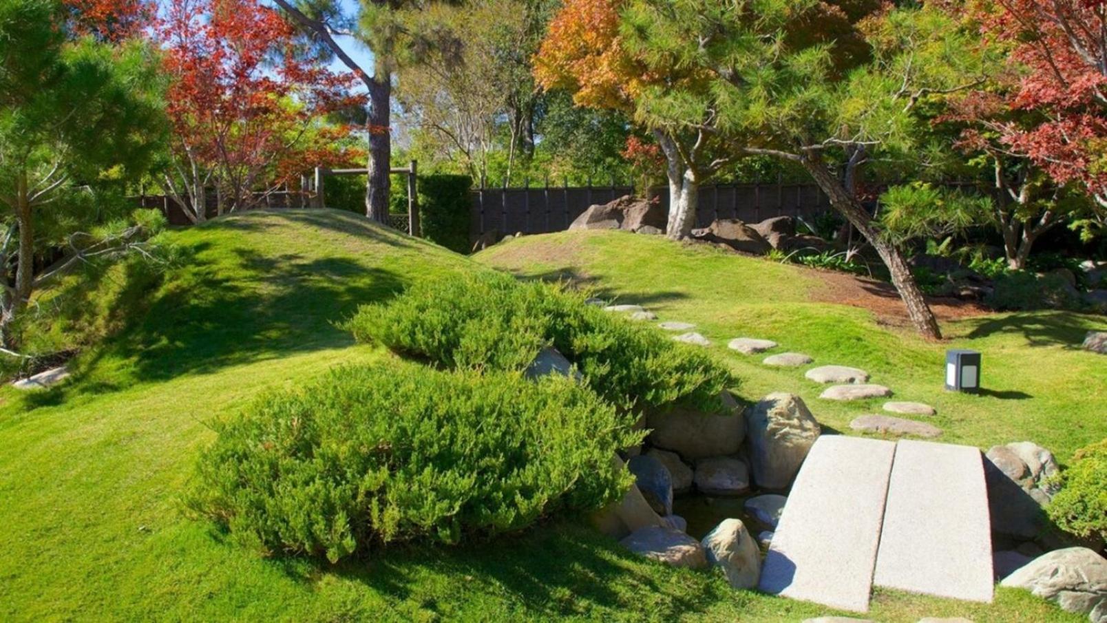 Beautiful Apartment at The Botanical Gardens #1 view 2