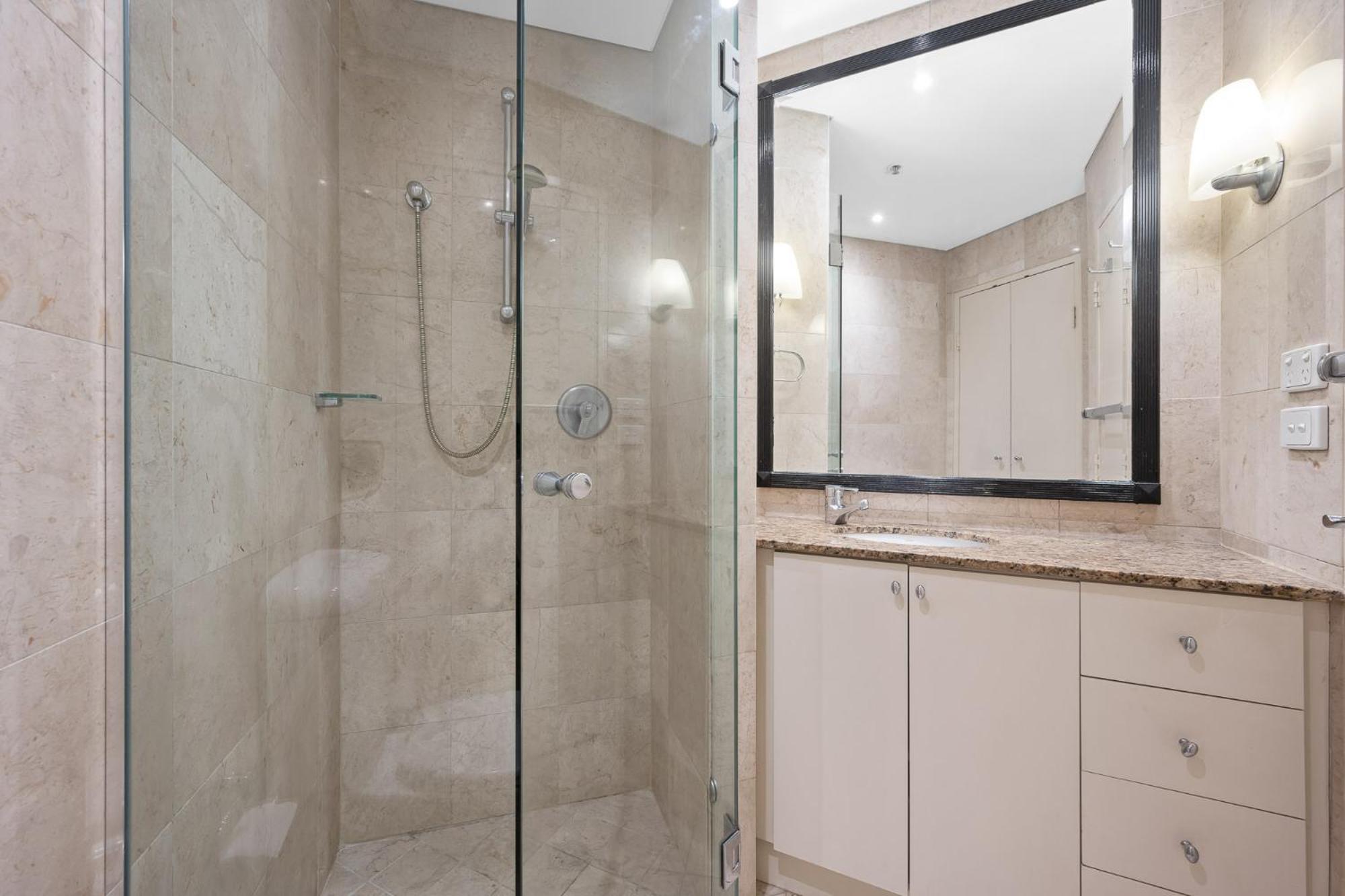 Sydney City Circular Quay Hotel Style Studio Perfect Locations Sleeps 4