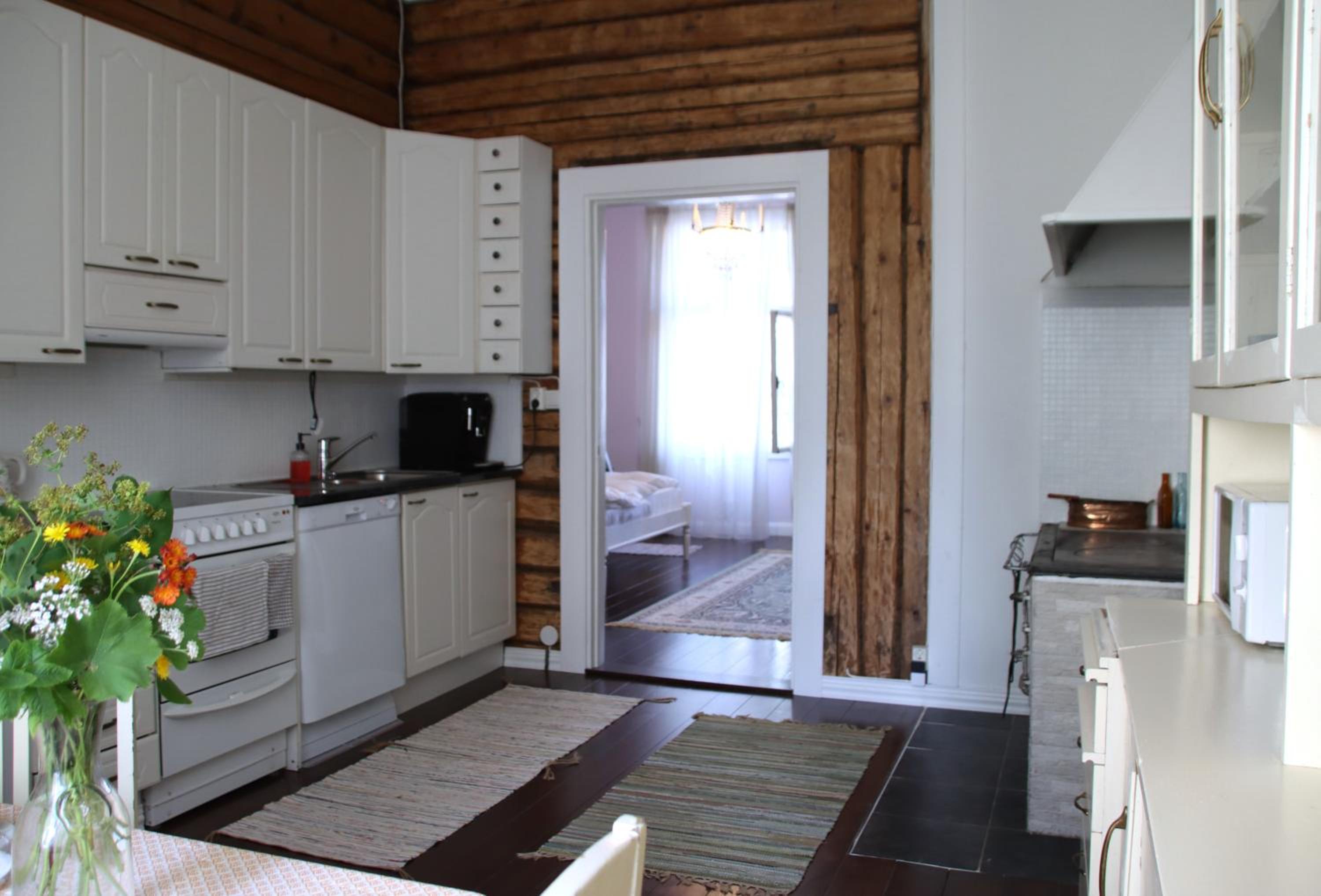 Old Wooden House apartment in central Tammisaari