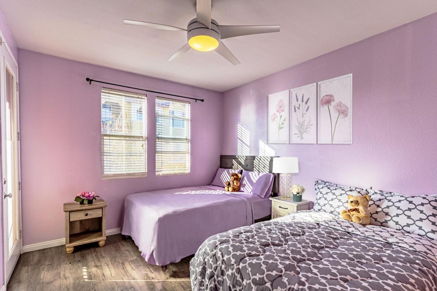 Entire Private 3-Bedroom Townhouse with Garage Parking near San Diego Gaslamp