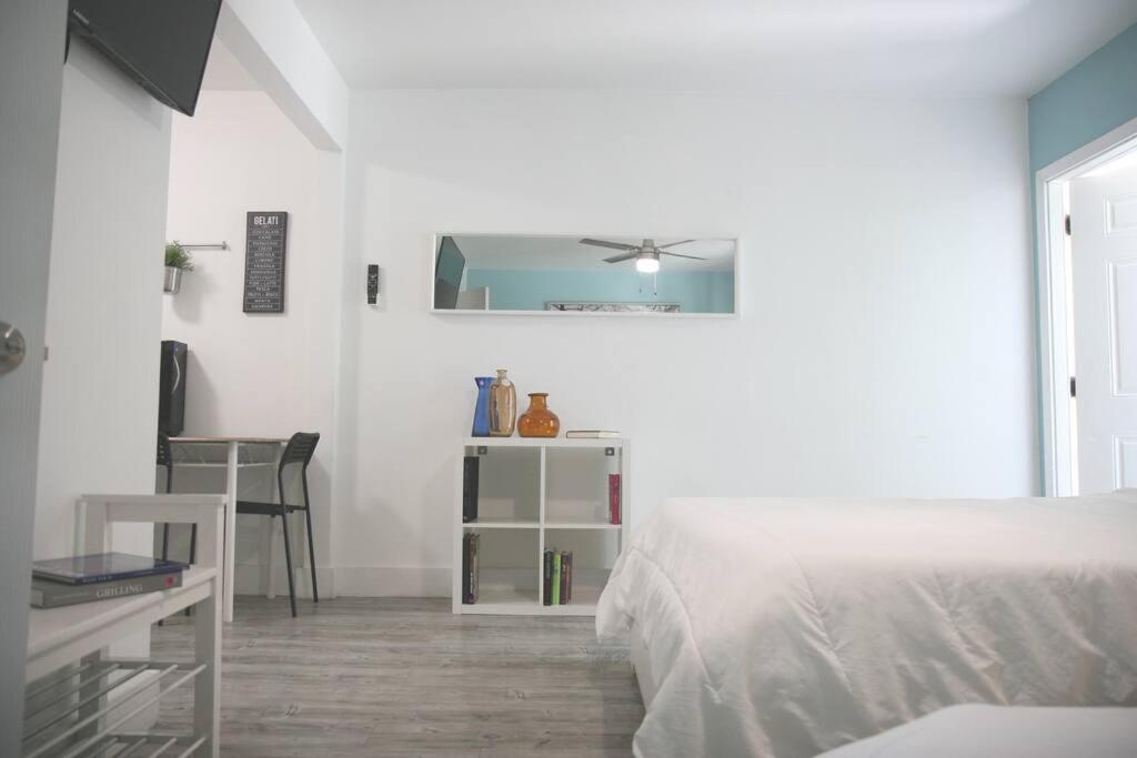 B02 5 min from beach studio Midtown Wynwood