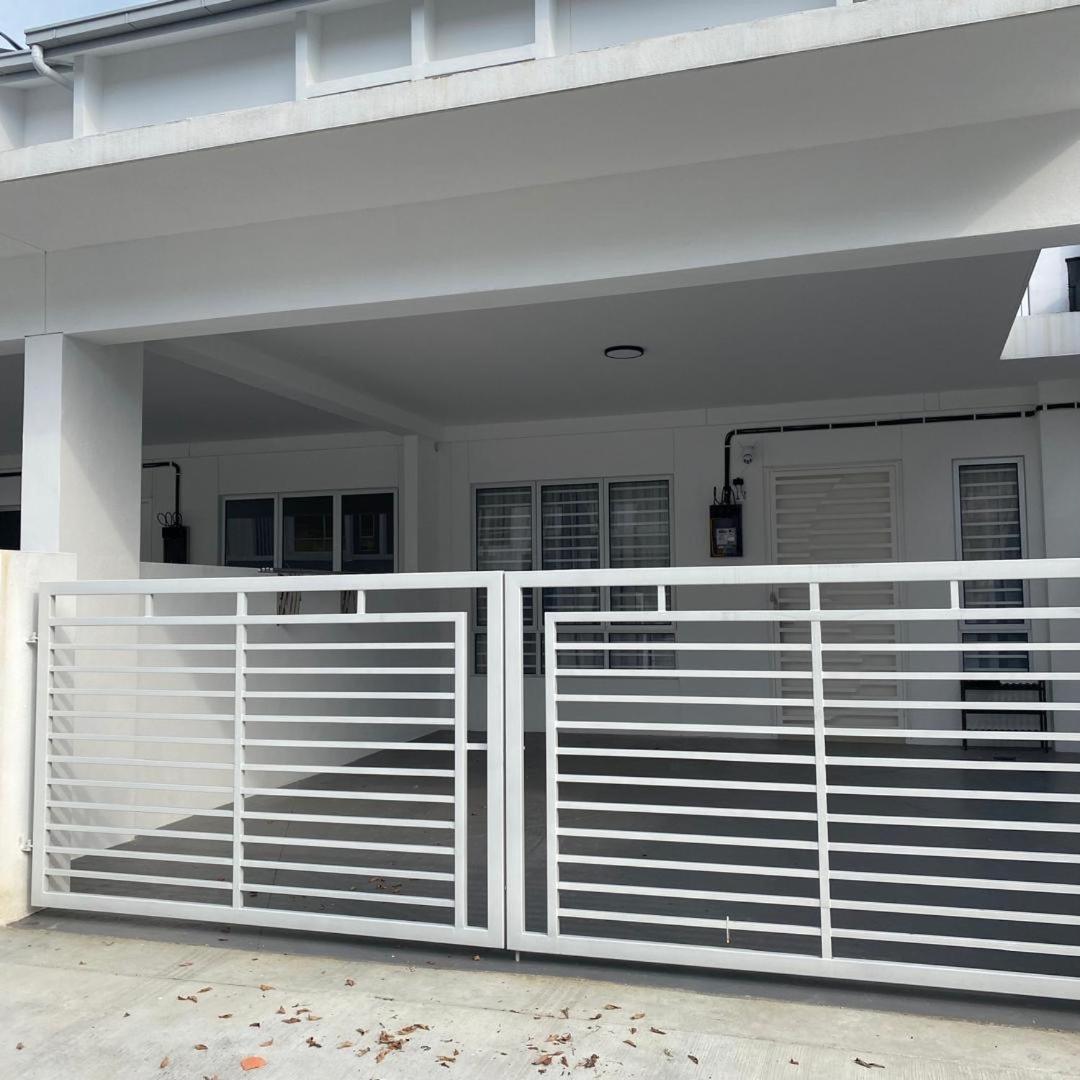 AD Sendayan Homestay