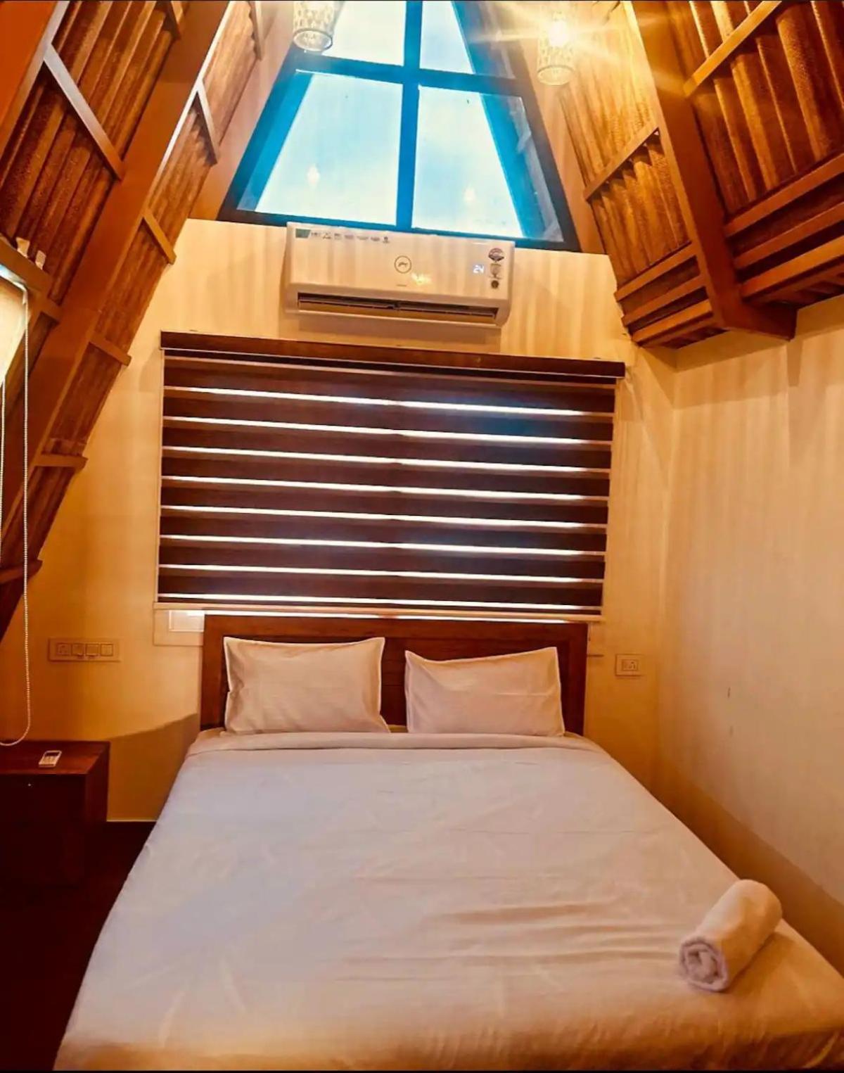 Charming View 'A' Frame 2BHK Villa- Wayanad view 2