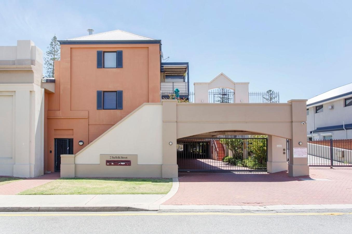 Norfolk Central-balcony View W Bbq & Secure Park