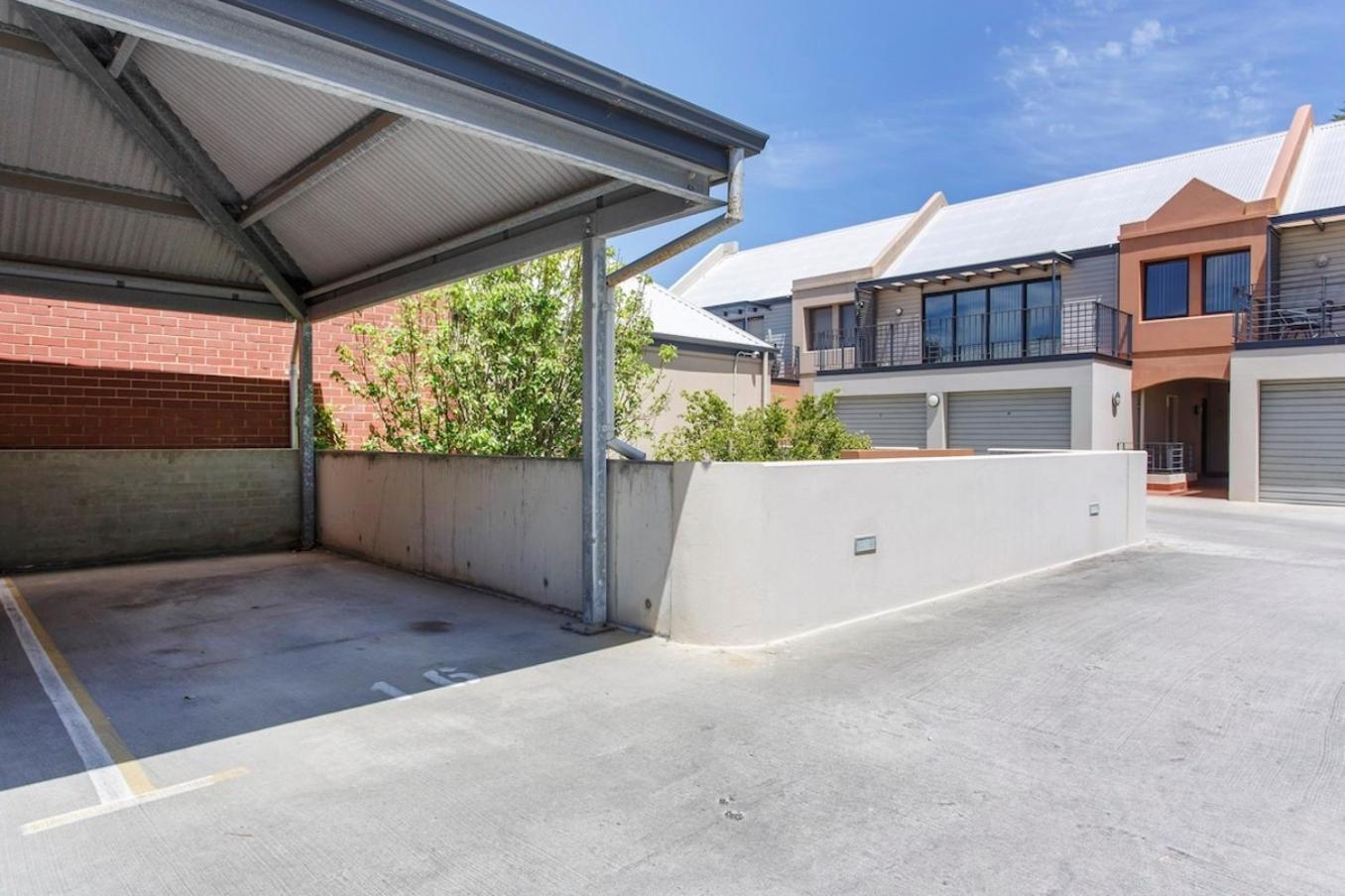 Norfolk Central-balcony View W Bbq & Secure Park