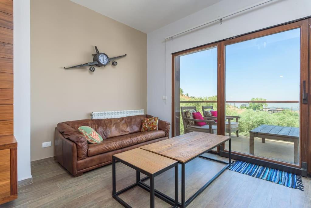 Charming 2 BR Faqra Mountain Retreat view 3