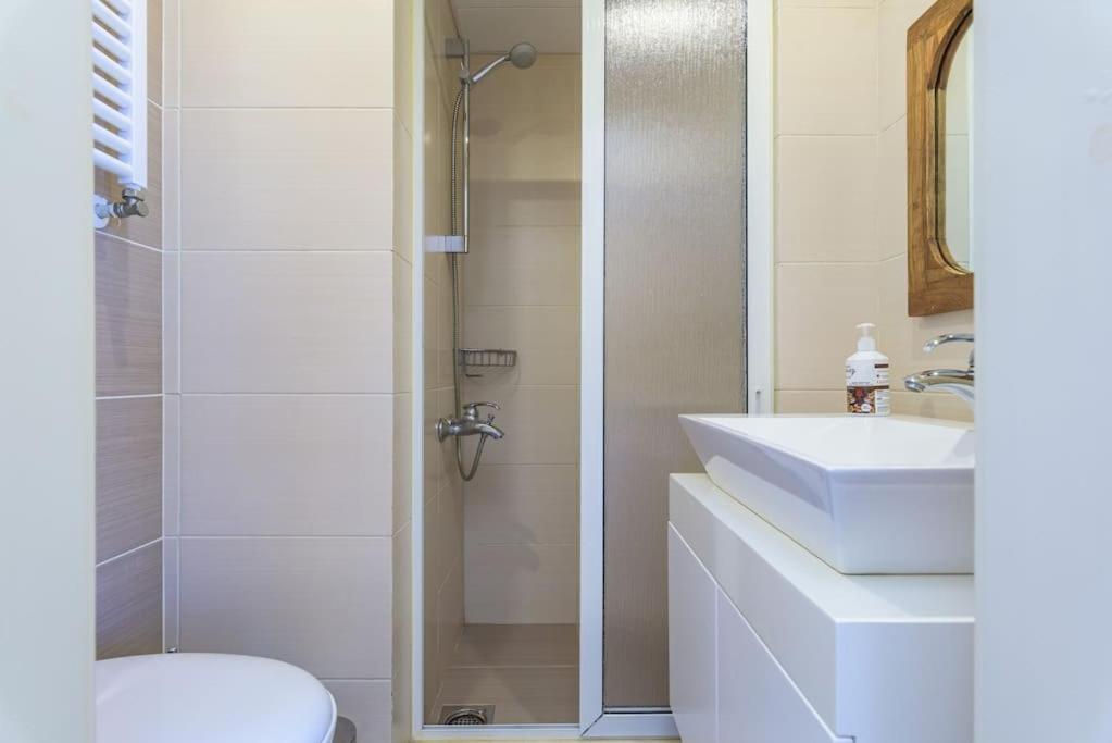 Charming 2 BR Faqra Mountain Retreat view 5