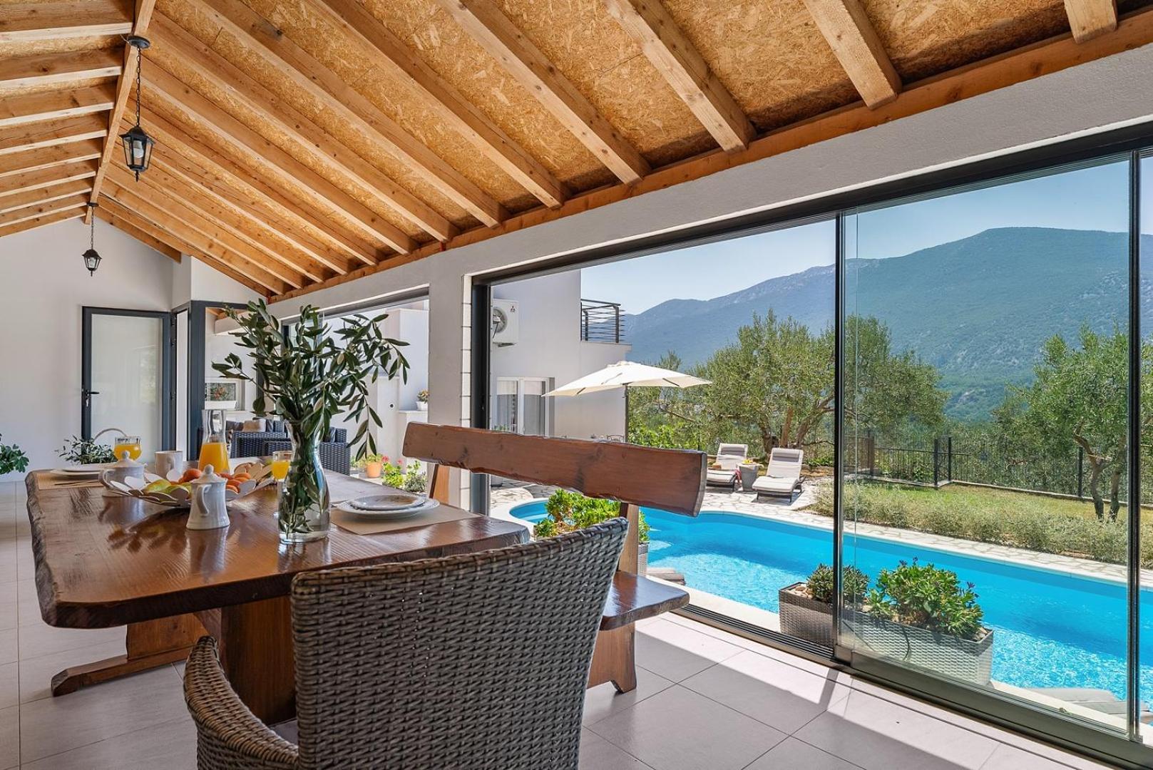 Villa Pasika with private 31m2 pool, summer kitchen with BBQ, 4 bedrooms view 5