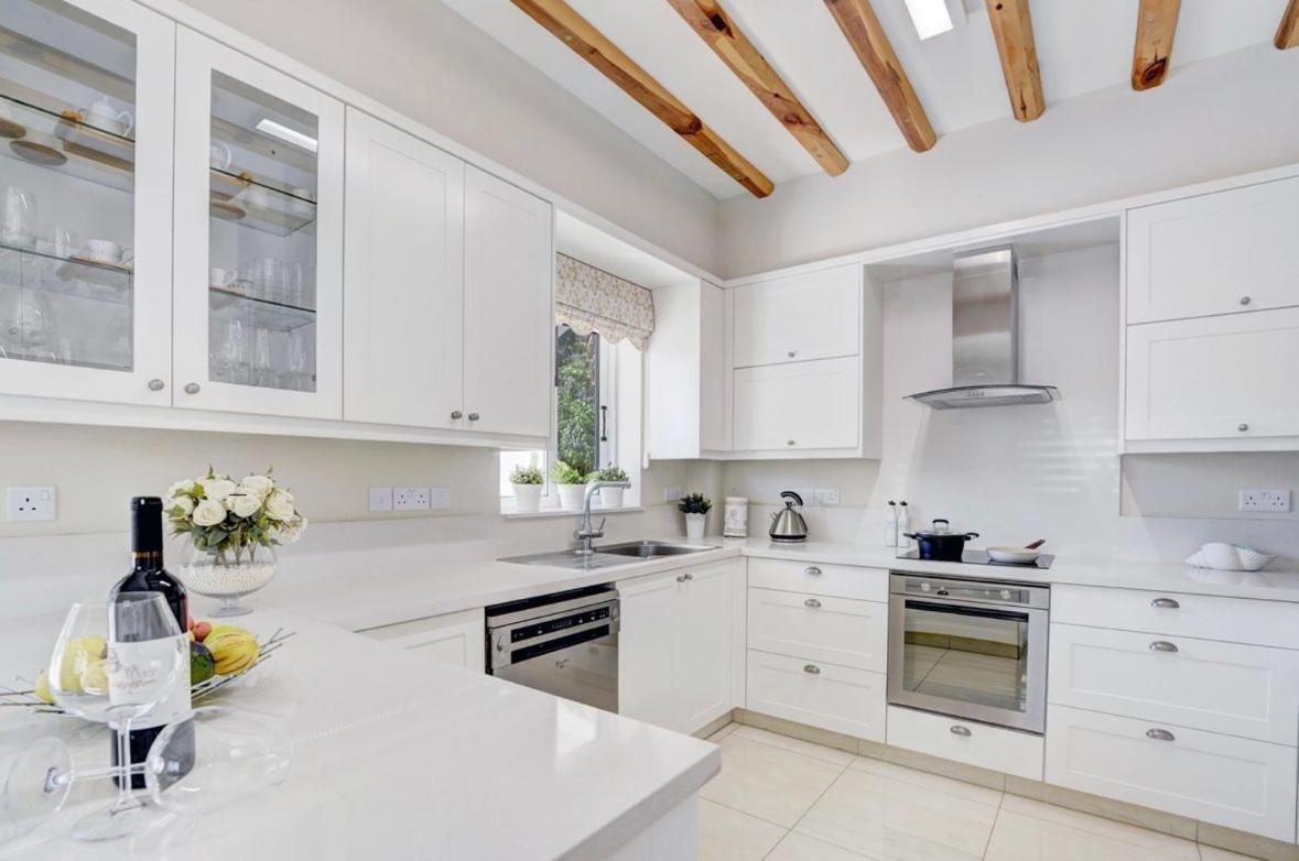Hephaestus Family Villa, Ayia Triada Beach