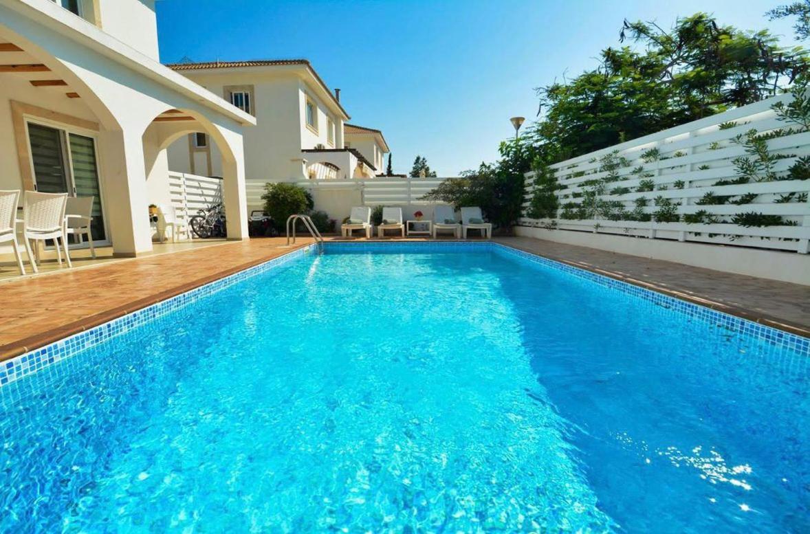 Hephaestus Family Villa, Ayia Triada Beach