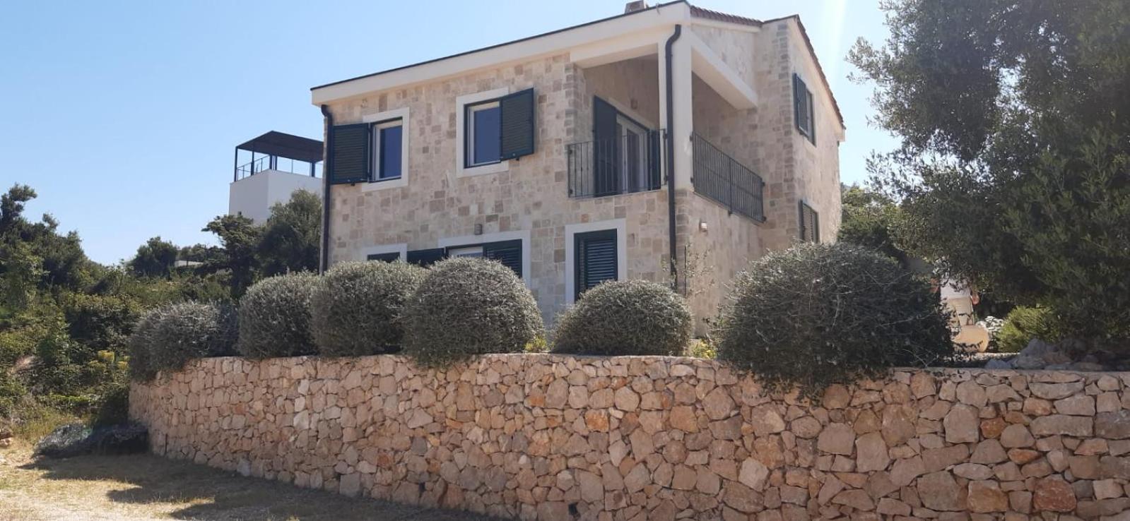 SEA VIEW-STONE HOUSE APARTMENT