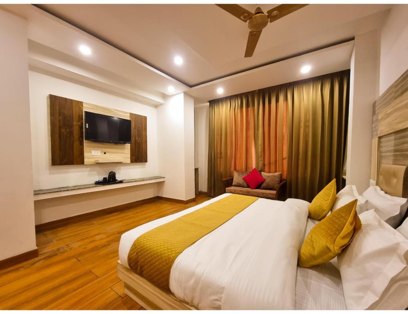 Hotel Mist Wood By Terraa Hotels, Dalhousie view 2