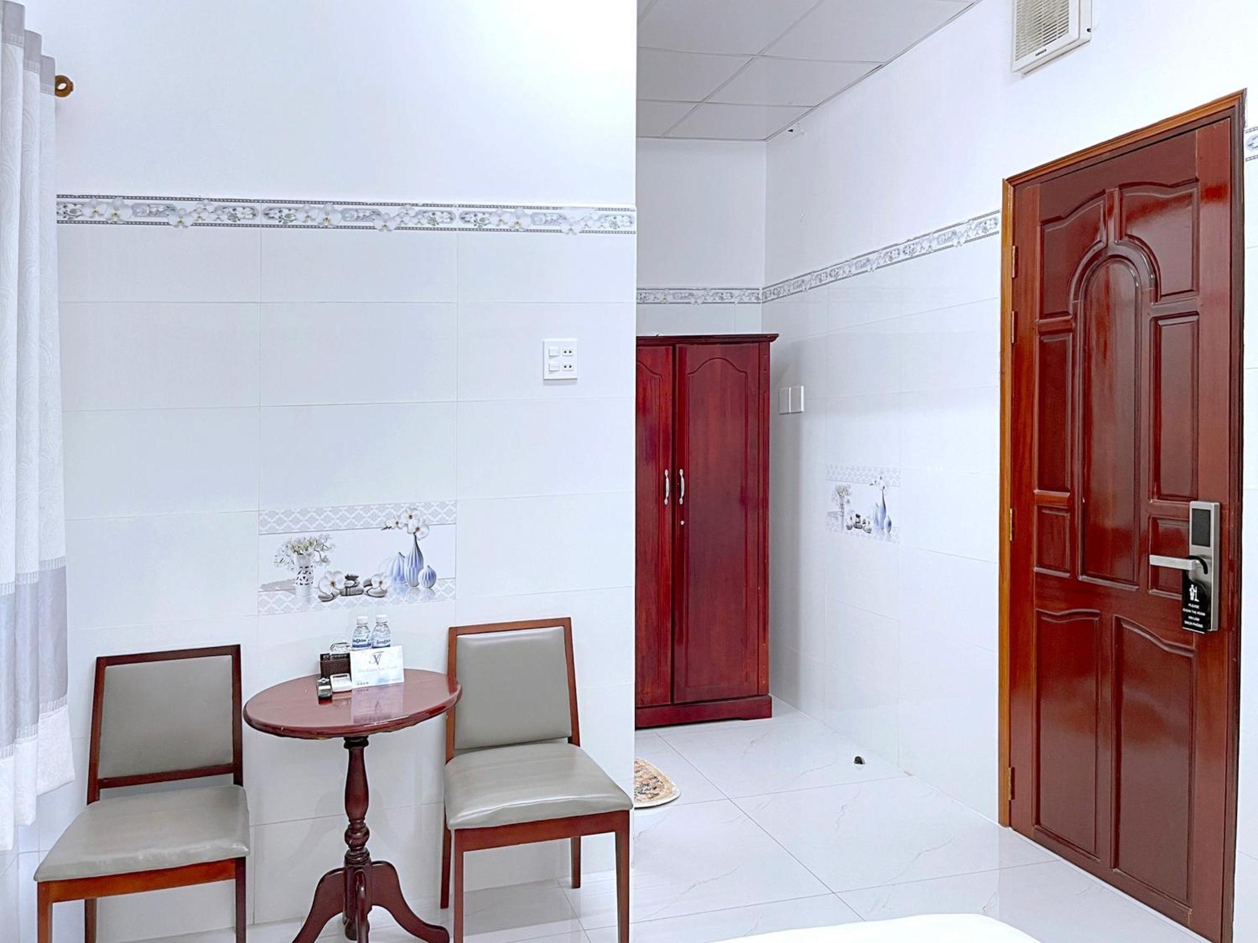 Nhà Khách Vạn Thành