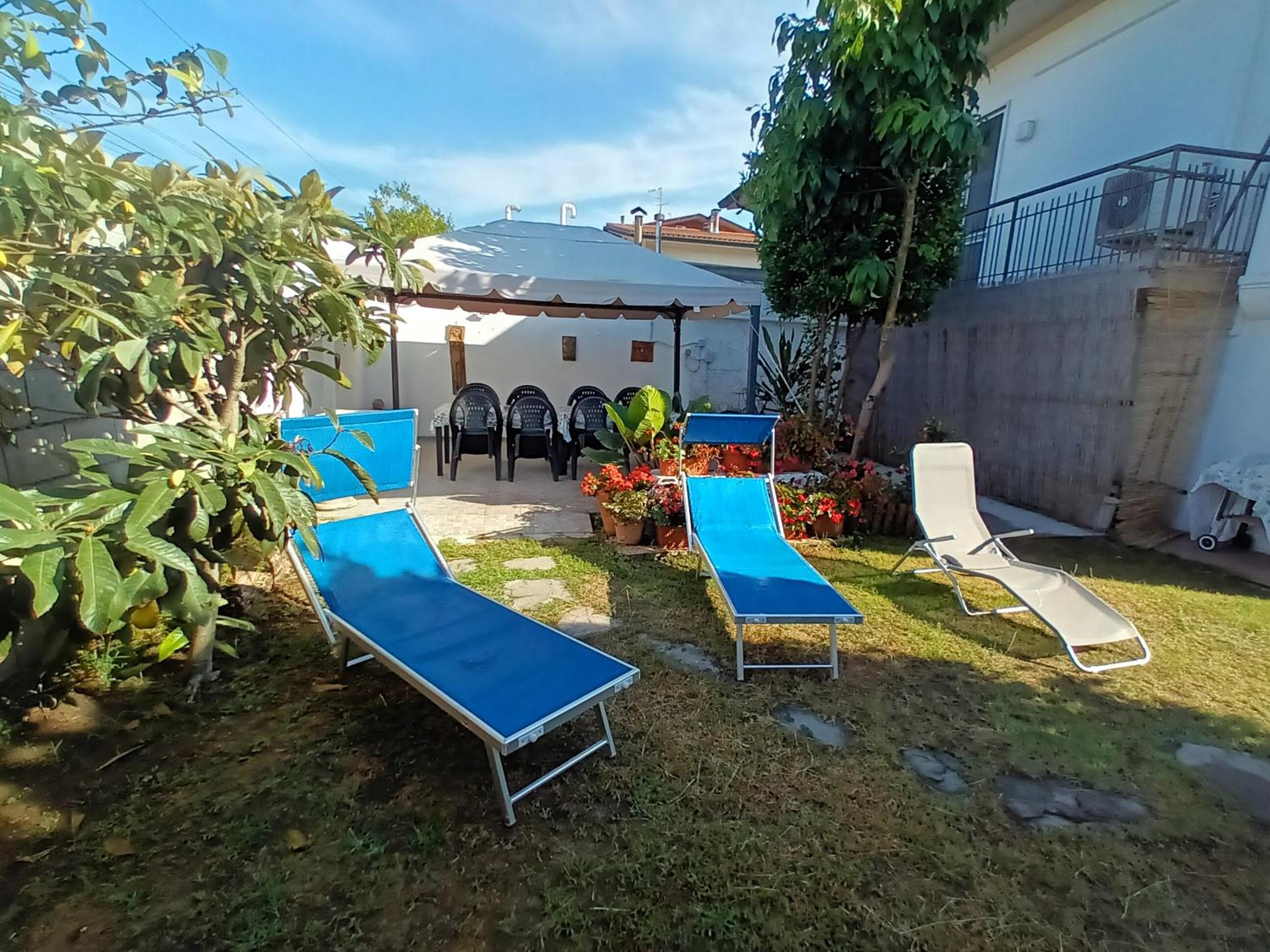 Vacanze a Viareggio view 5