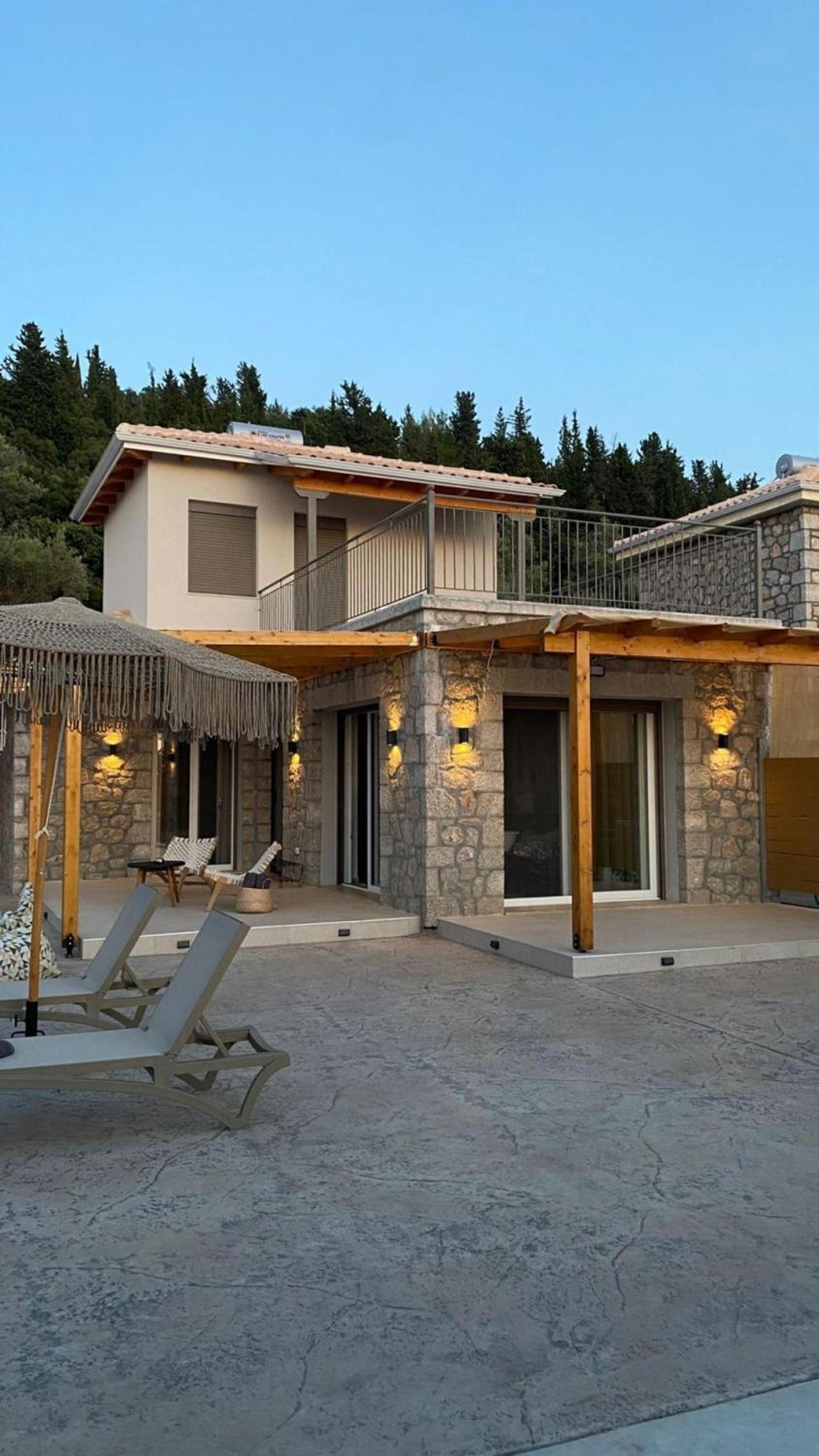 Hotel Zephyros Villas - Agios Nikitas - Image 1