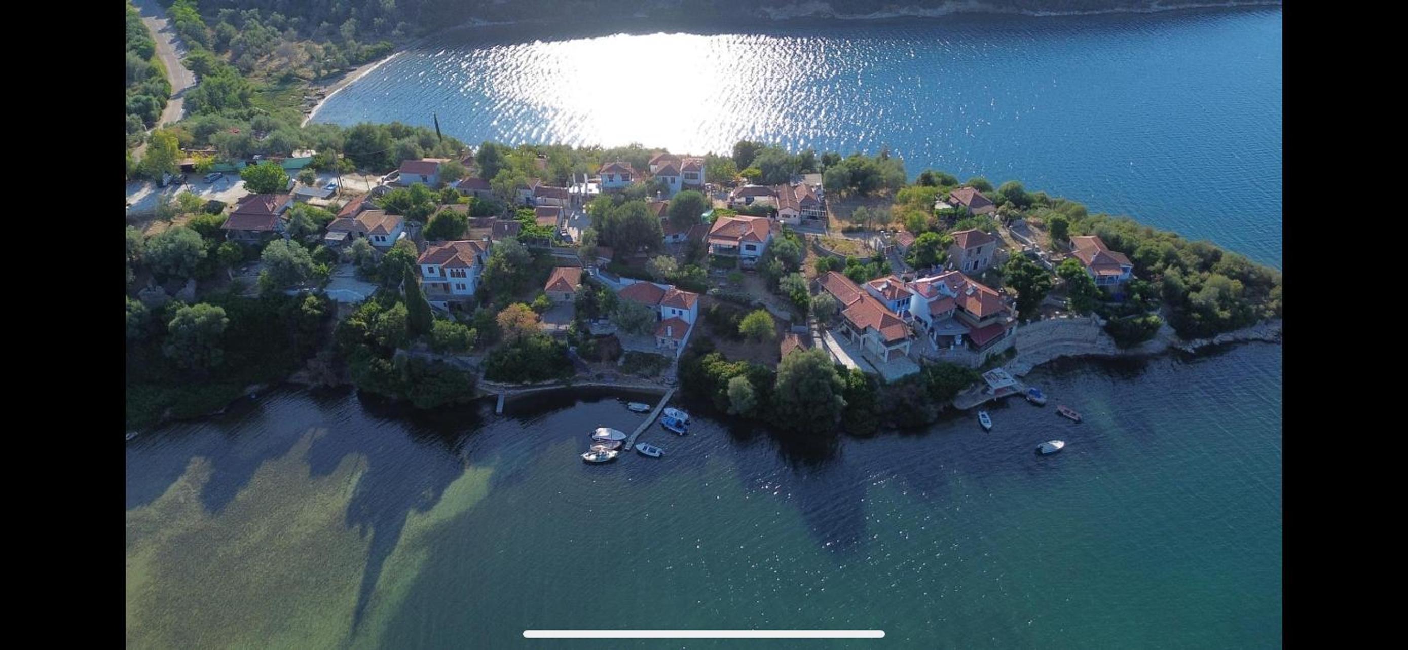 SEA HOUSE KOUKOULEIKA