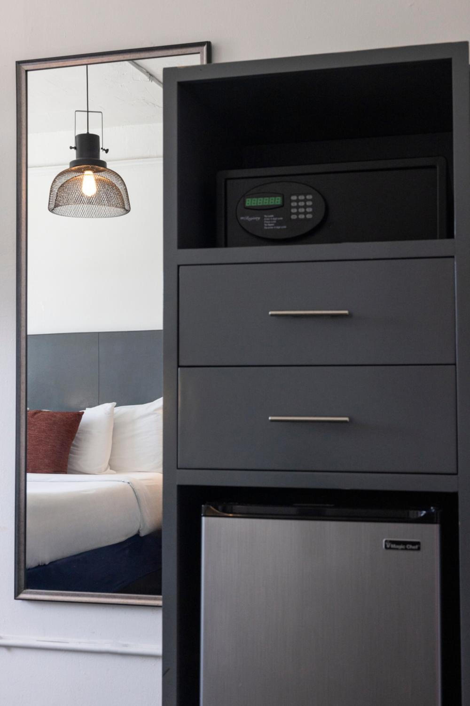 American Hotel