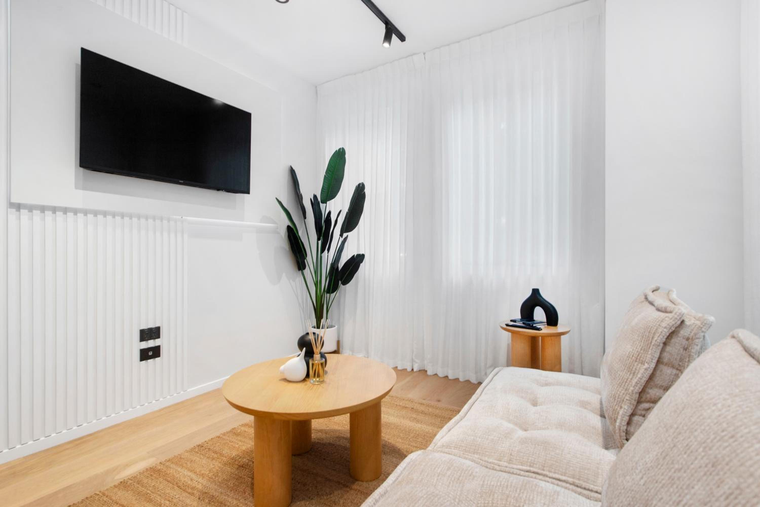 Victoria Street Apartments by Urban Rest view 2
