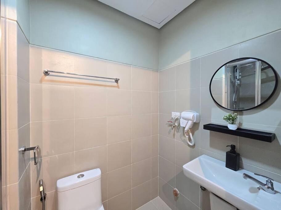 Citispace 1BR Condotel Suite at FAME Residences #FM48A
