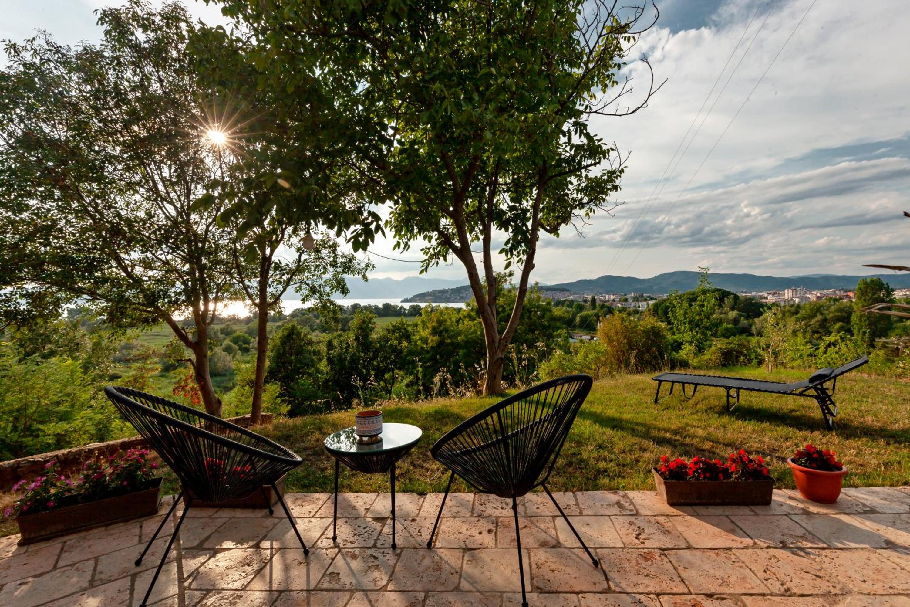Bitrak House Megdani