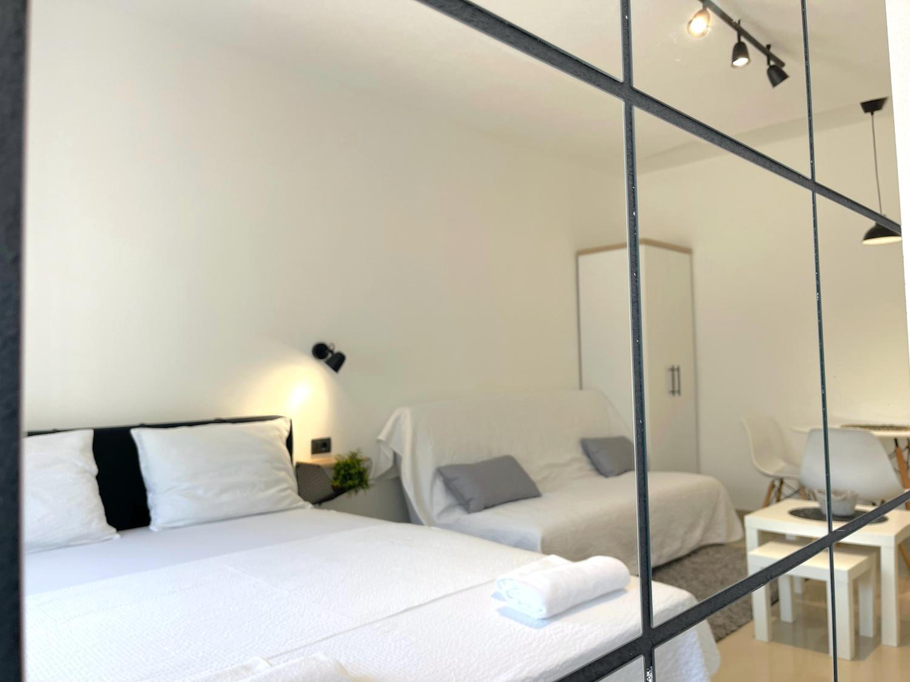 LAGUNA Apartments