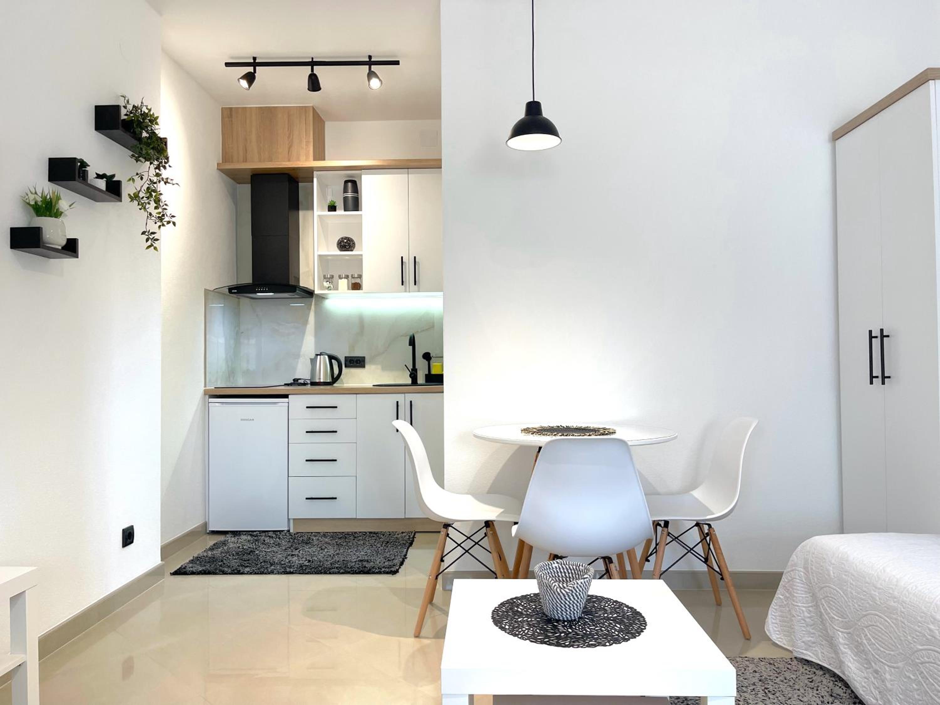 LAGUNA Apartments