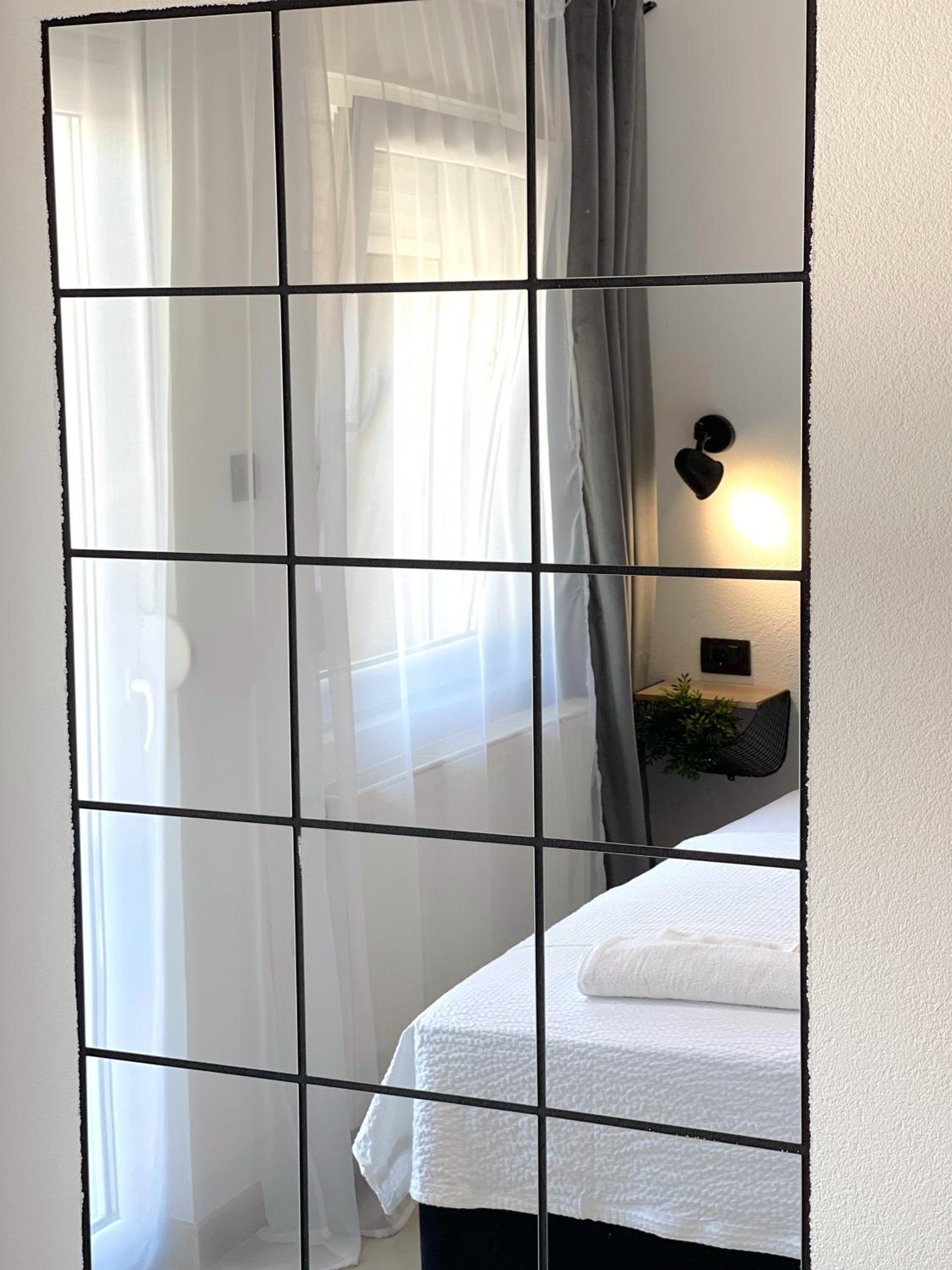 LAGUNA Apartments