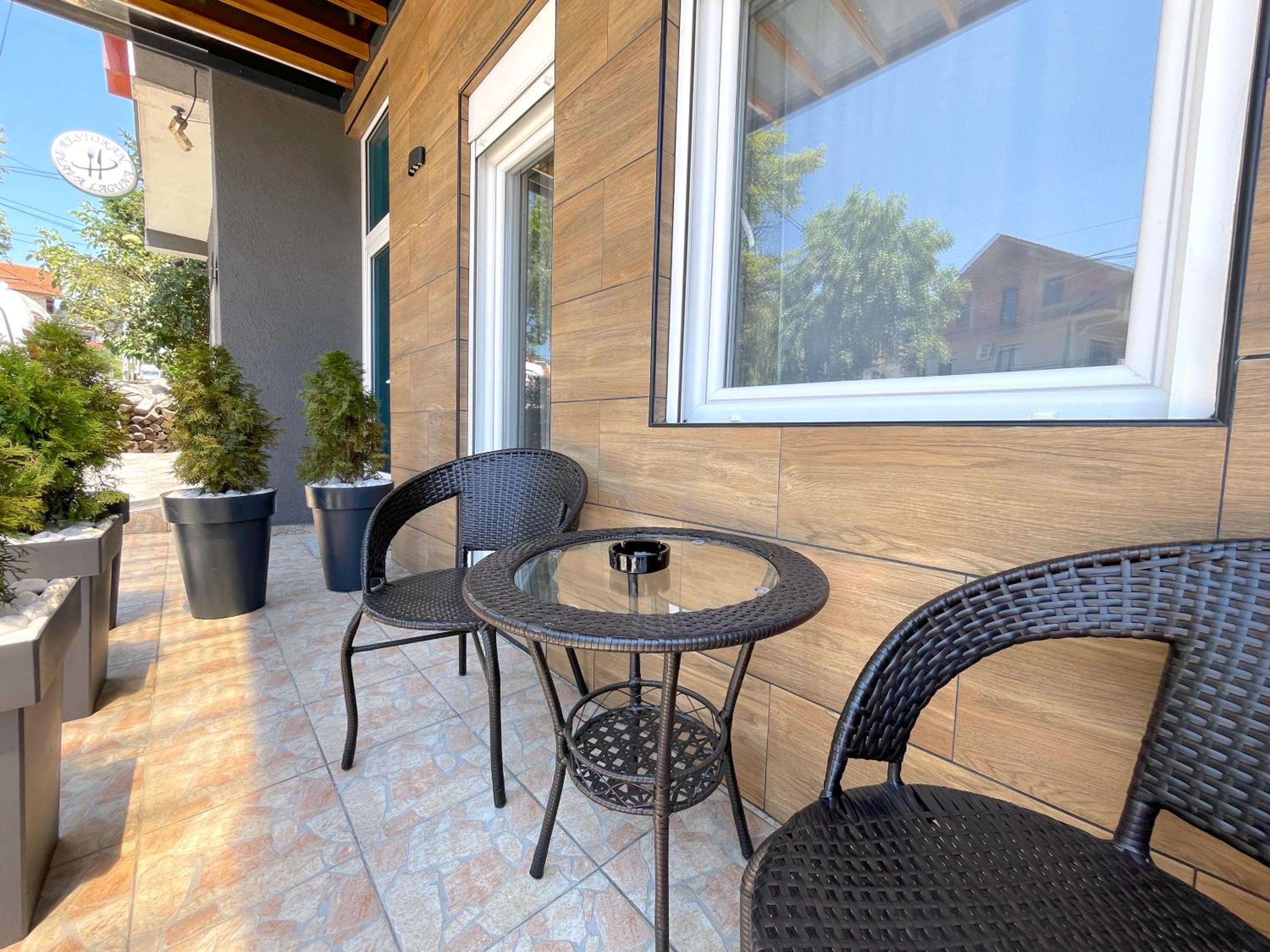 LAGUNA Apartments