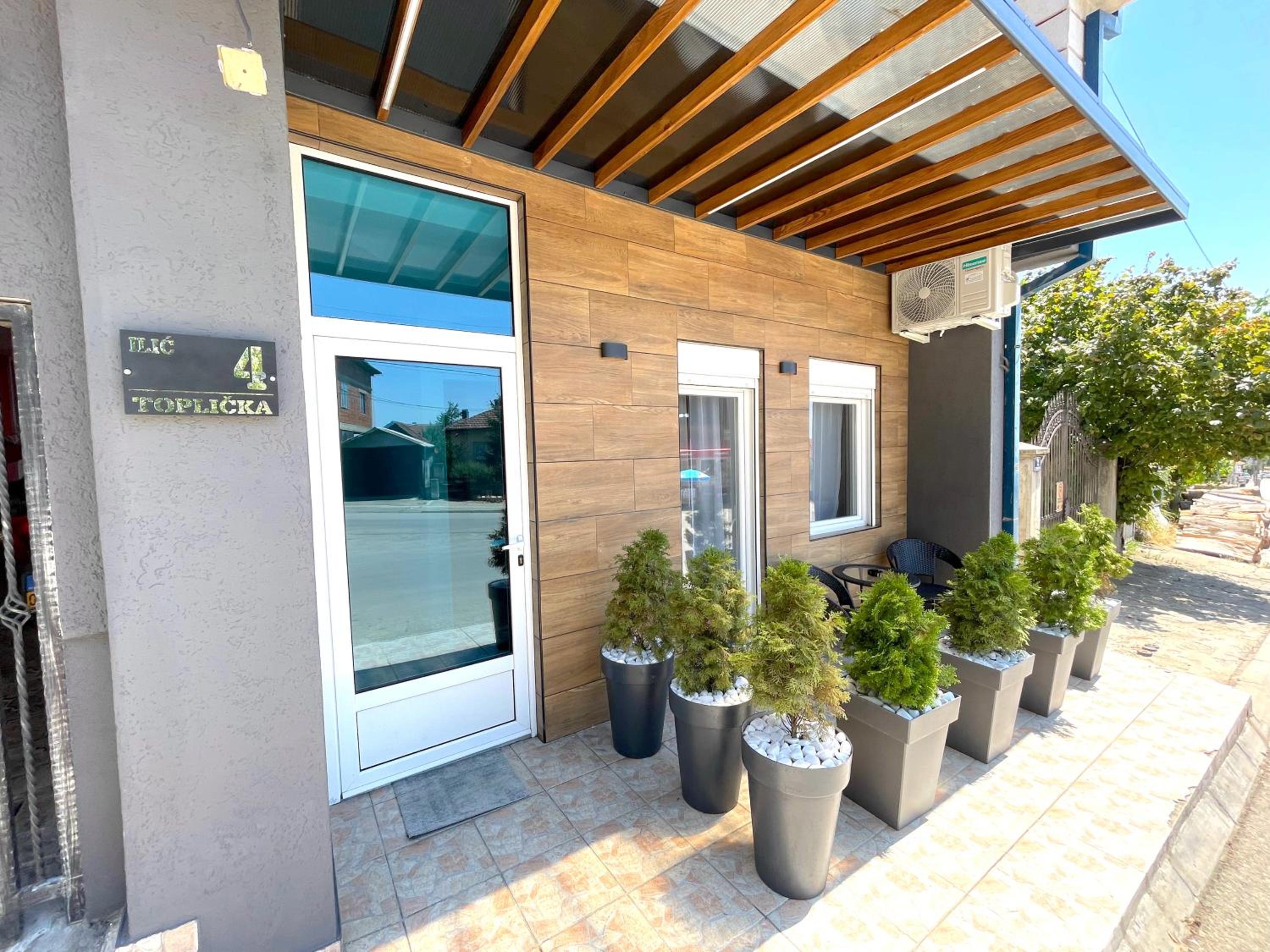 LAGUNA Apartments