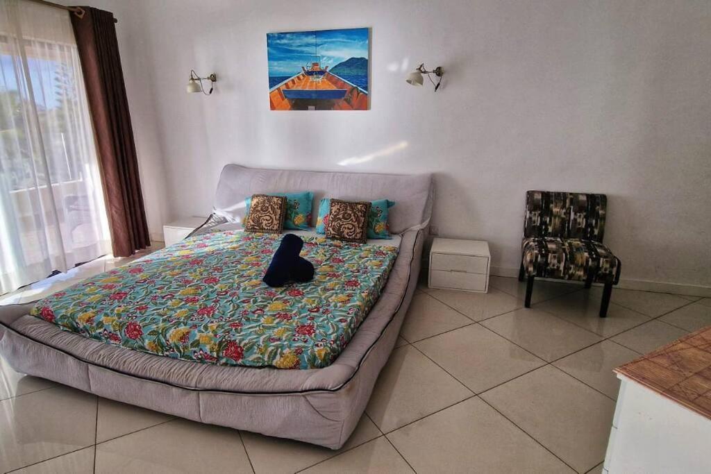 Relax in this Oceanside Apartment - B2 view 3