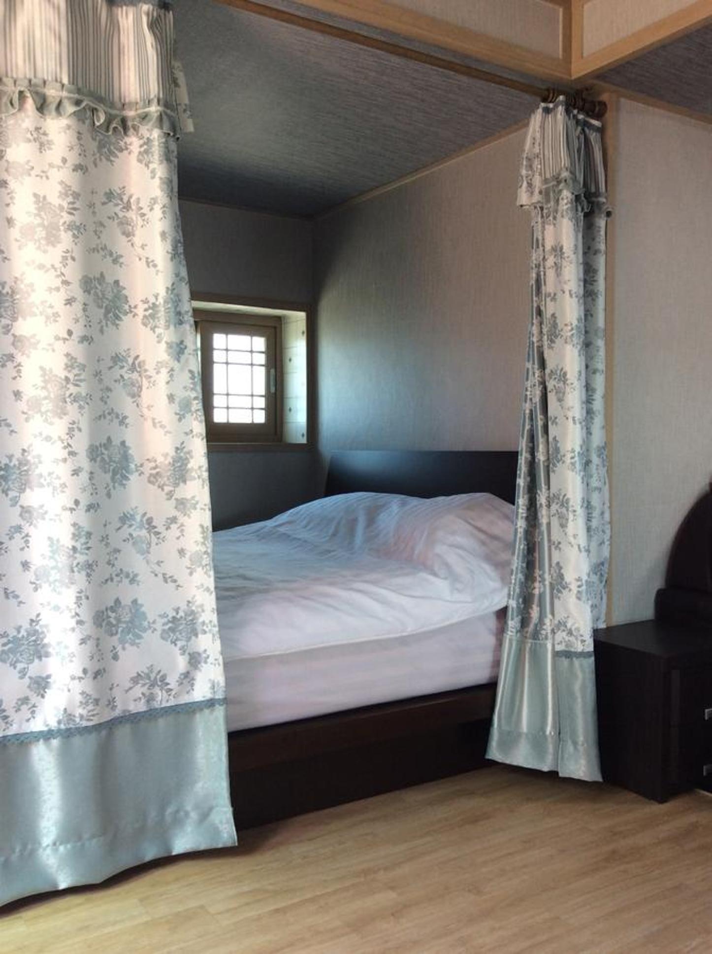 Shinyang Beach Pension