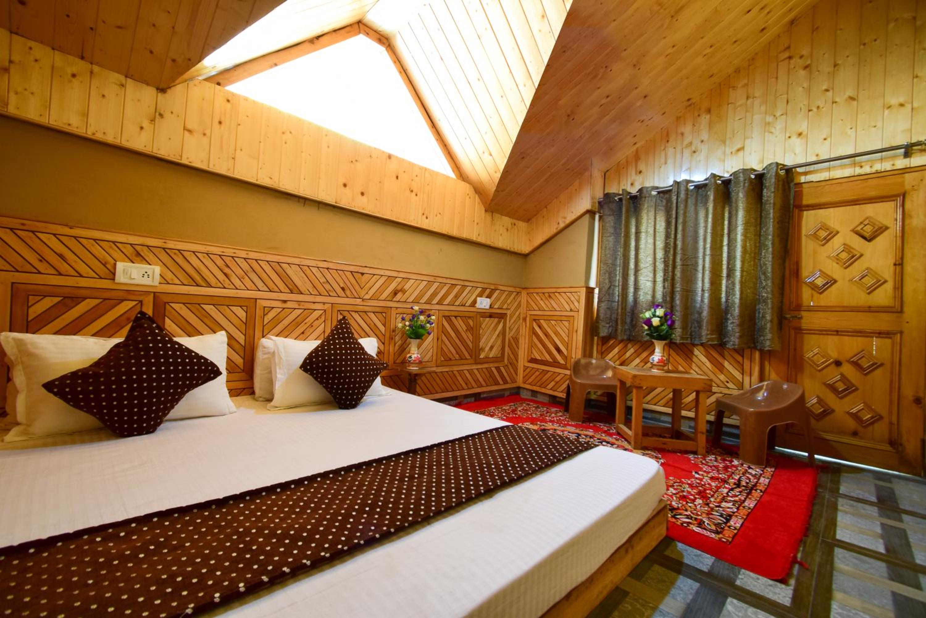 Abhishek Homestay