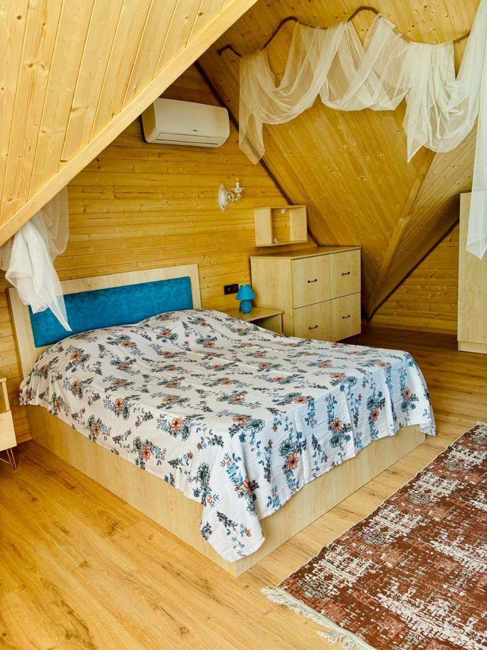 Luxurious Cottages in Batumi with a Pool view 4