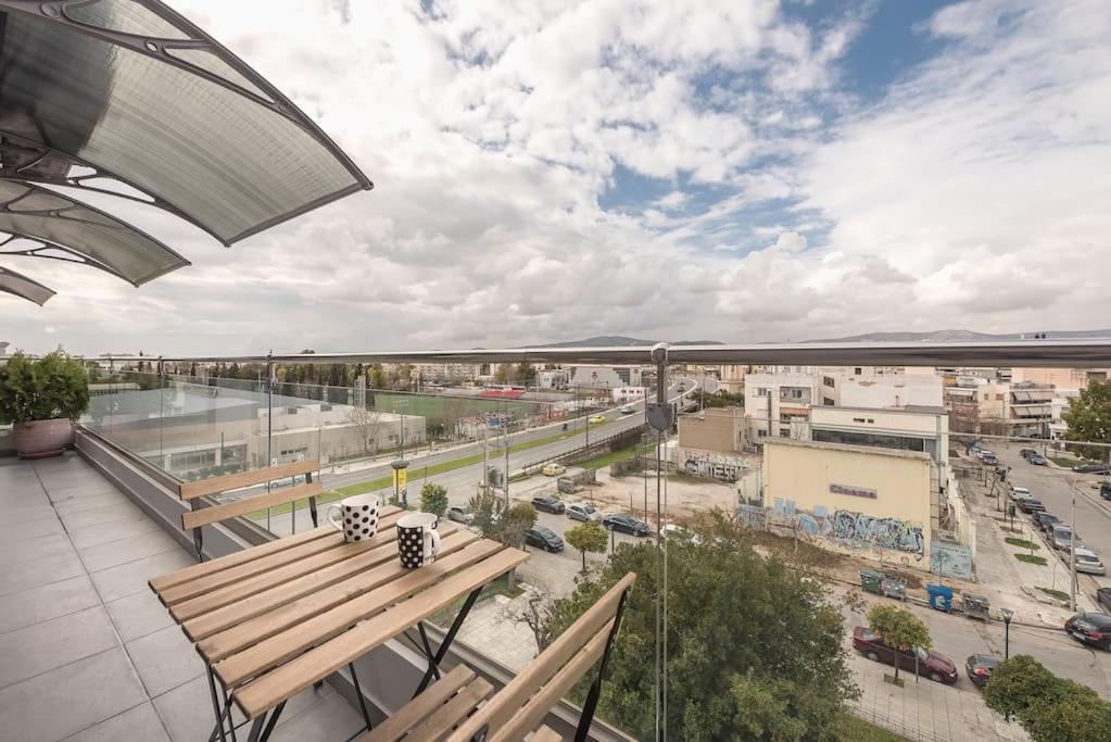 Modern Family Apartment with Rooftop Acropolis View Access