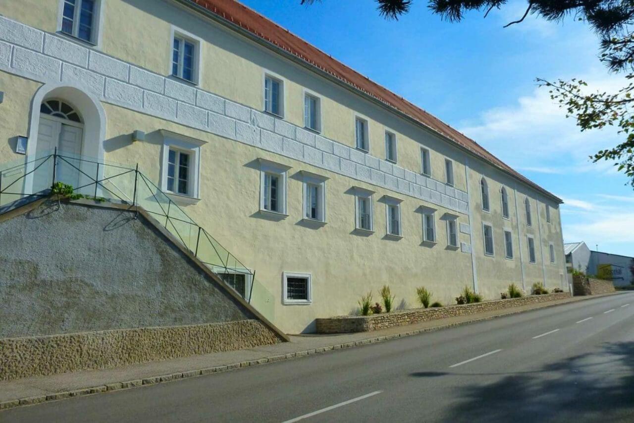 Ferienwohnungen im Kloster view 3