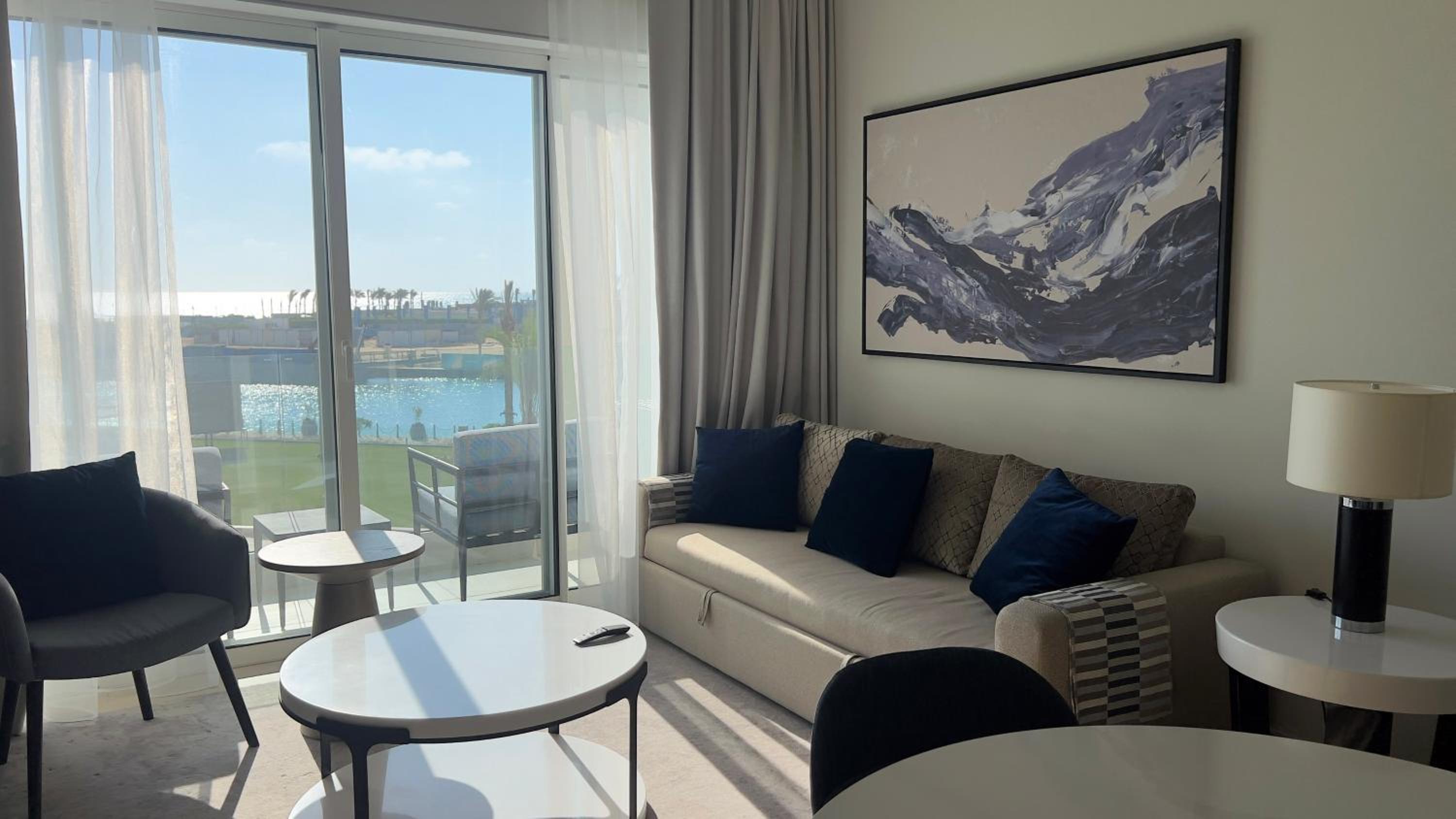 Marassi, Luxury Suite in Address Beach resort! service apartment