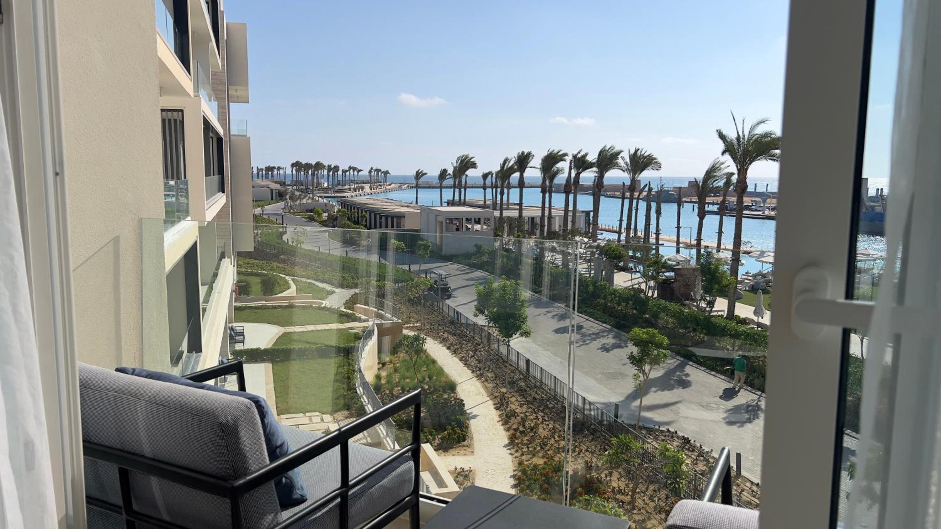 Marassi, Luxury Suite in Address Beach resort! service apartment
