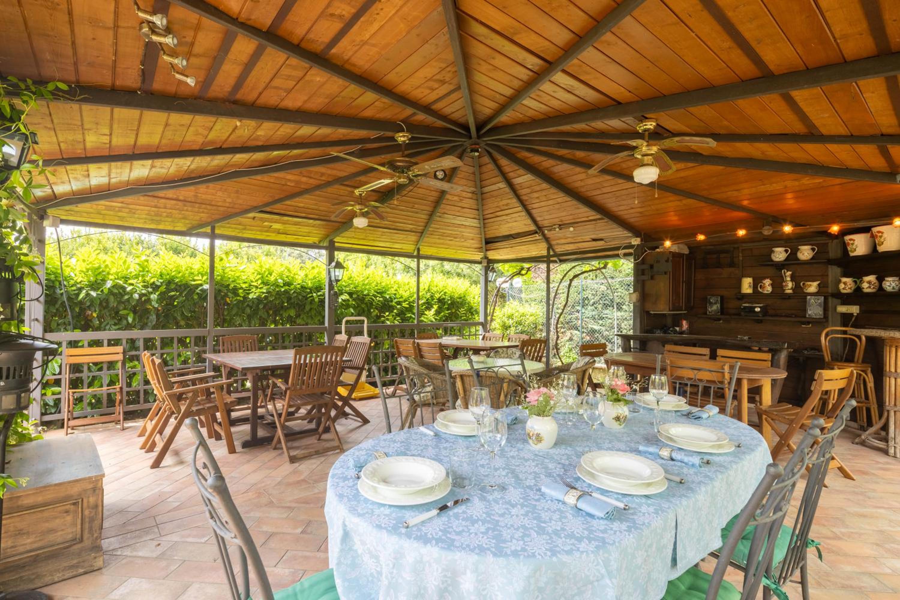 Villa delle Rose by VacaVilla view 4
