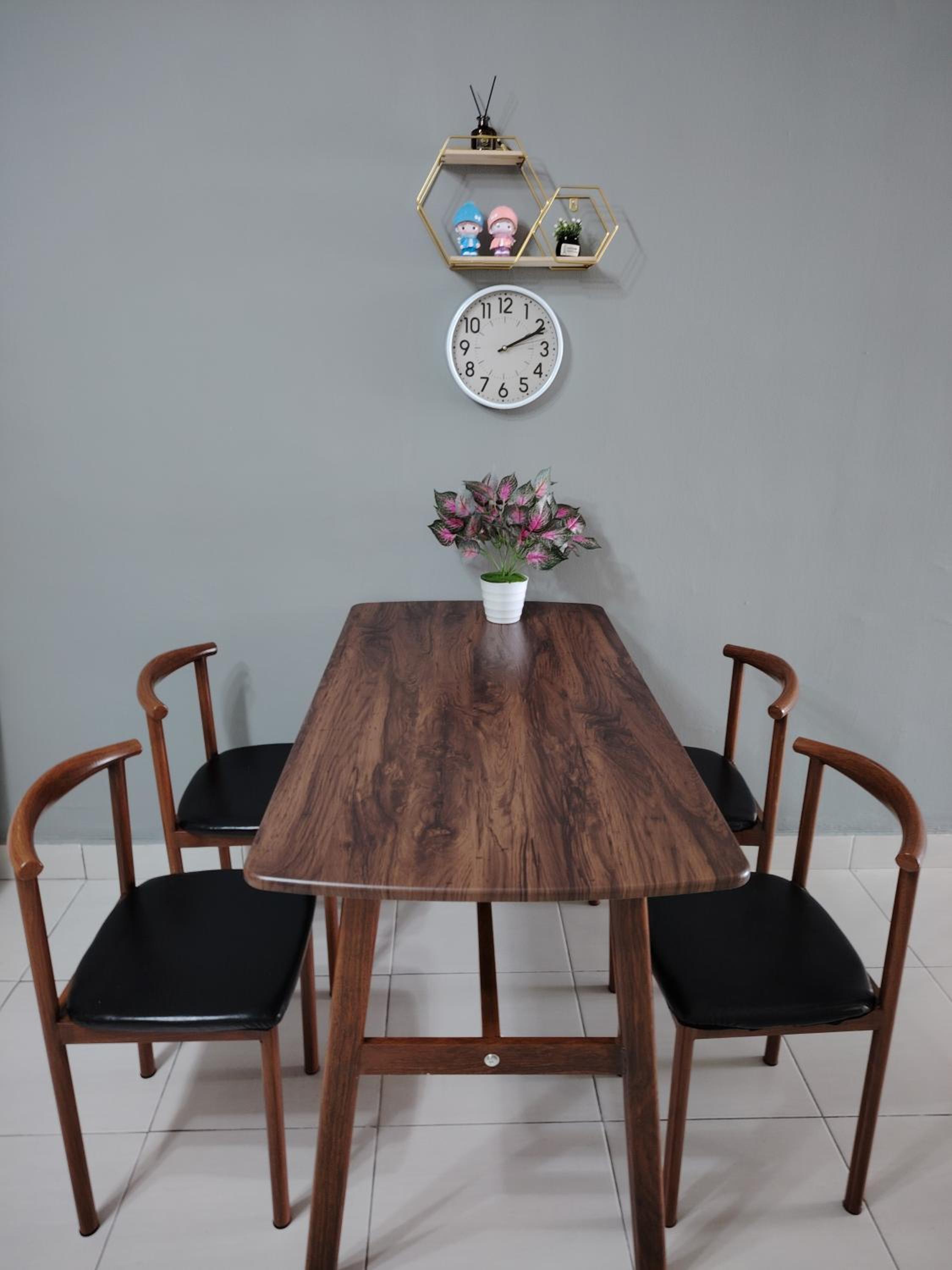 Maison Inn - Affordable Sleeps 6 to 13 near Tebrau AEON & Toppen