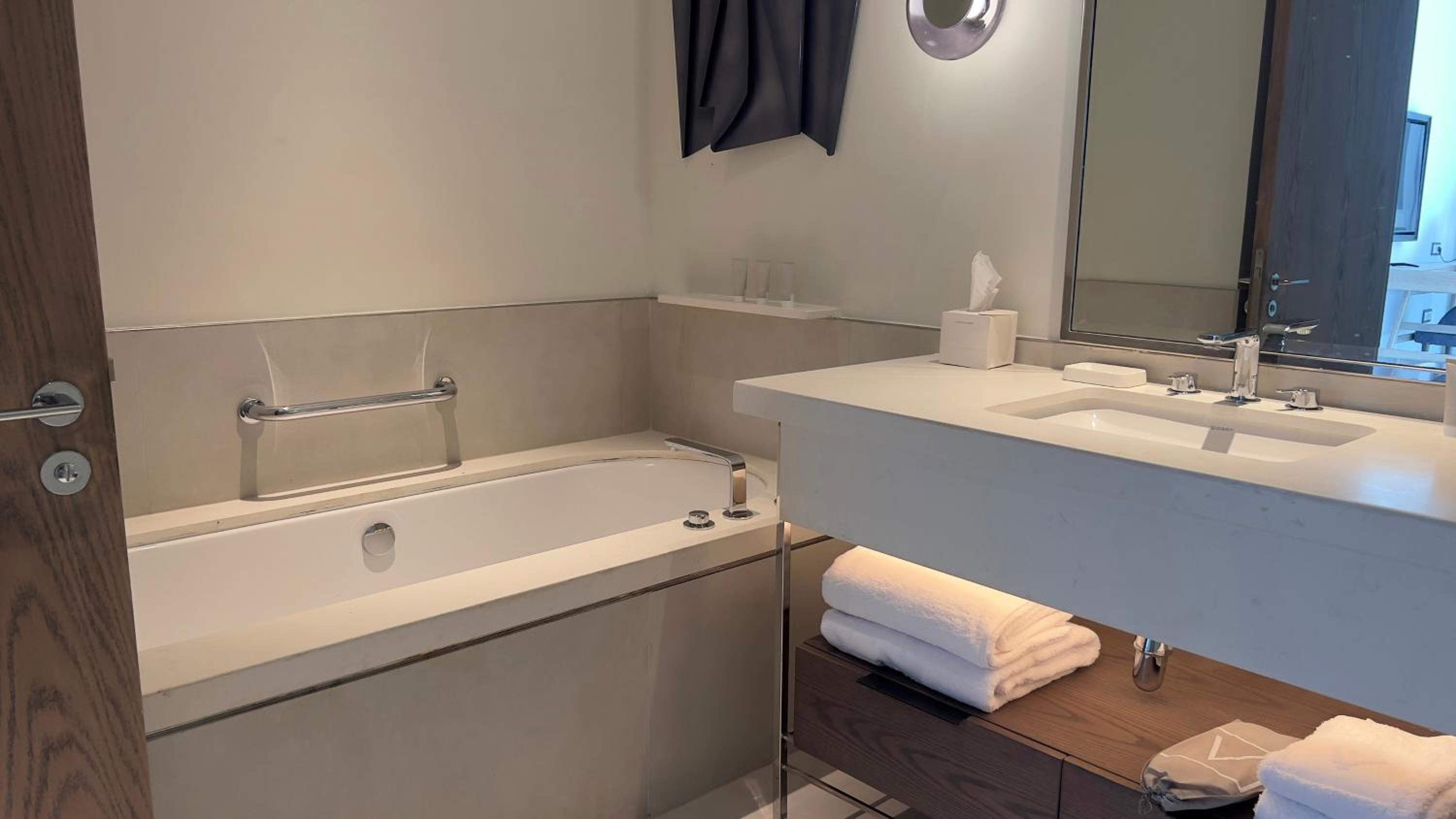 Marassi, Luxury Suite in Address Beach resort! service apartment