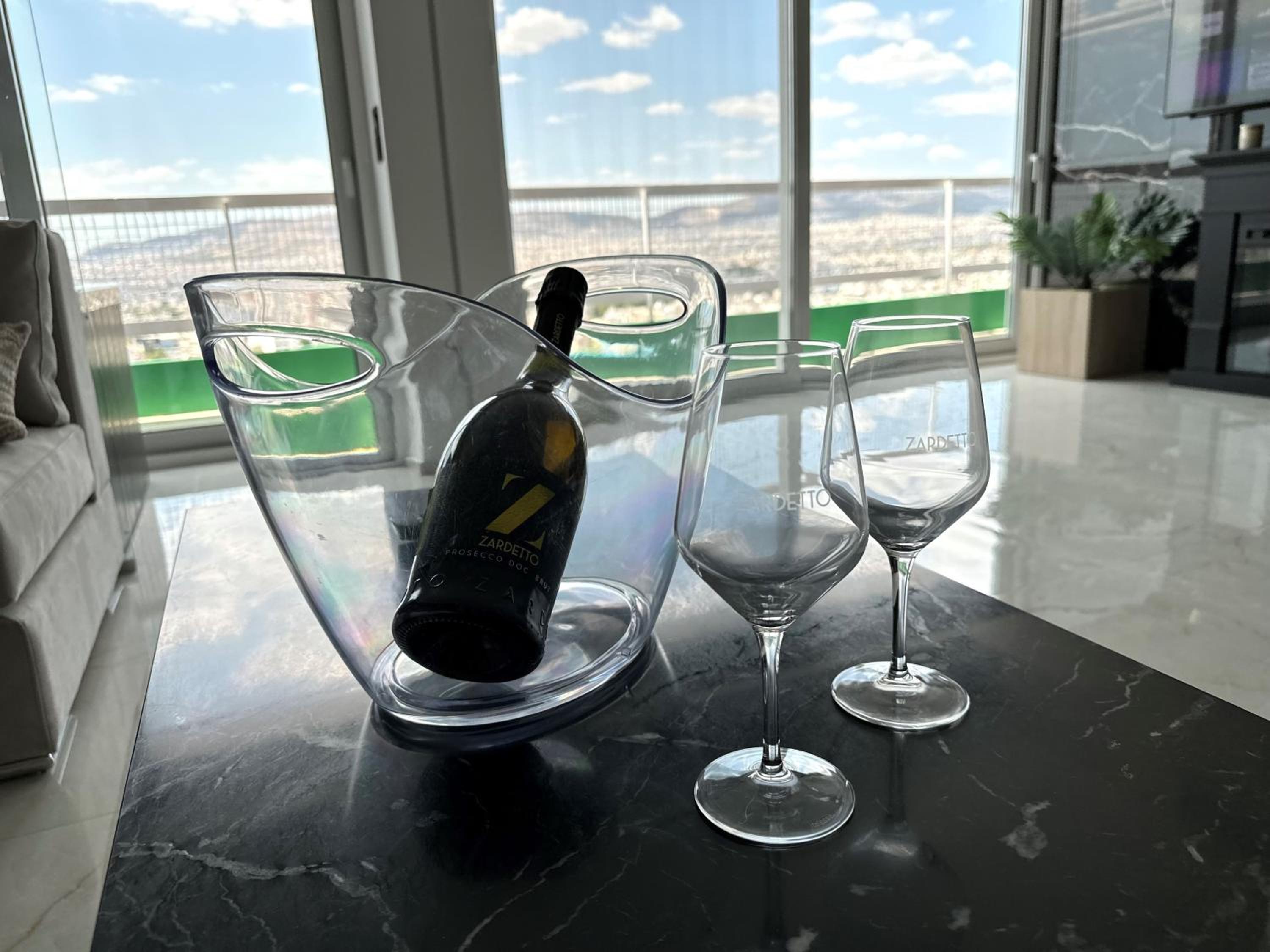 Hotel Artemis House2Heal Athens - Image 1