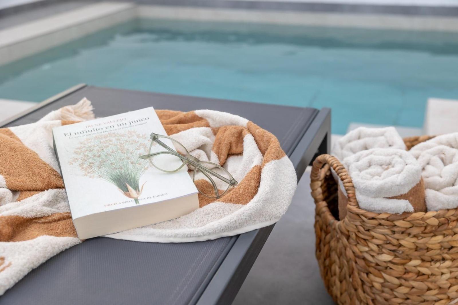 Villas Divela, Ocean View, Private & Heated Pool