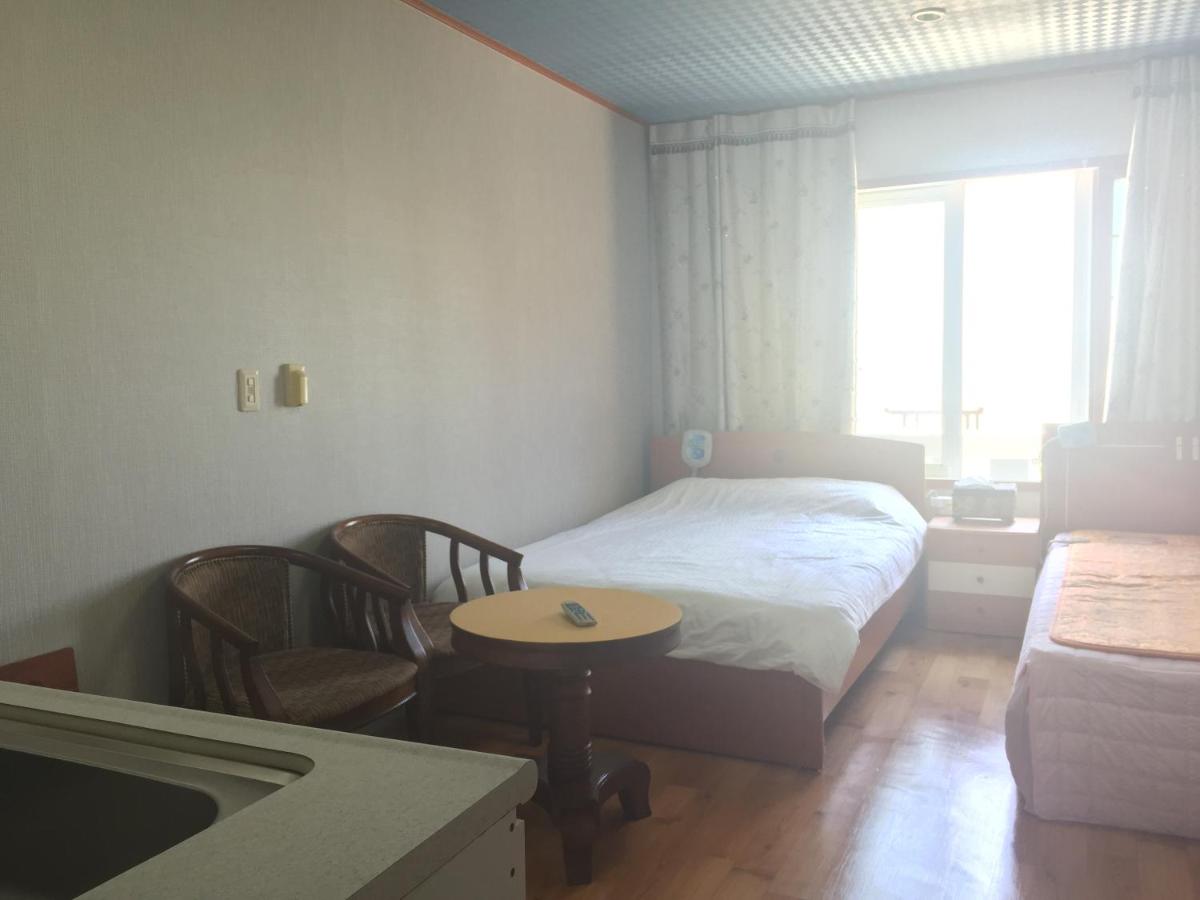 Shinyang Beach Pension