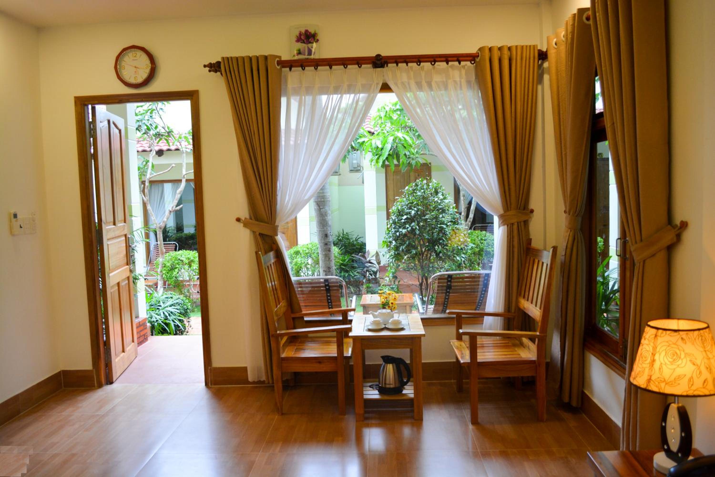 Ngoc Viet Bungalow