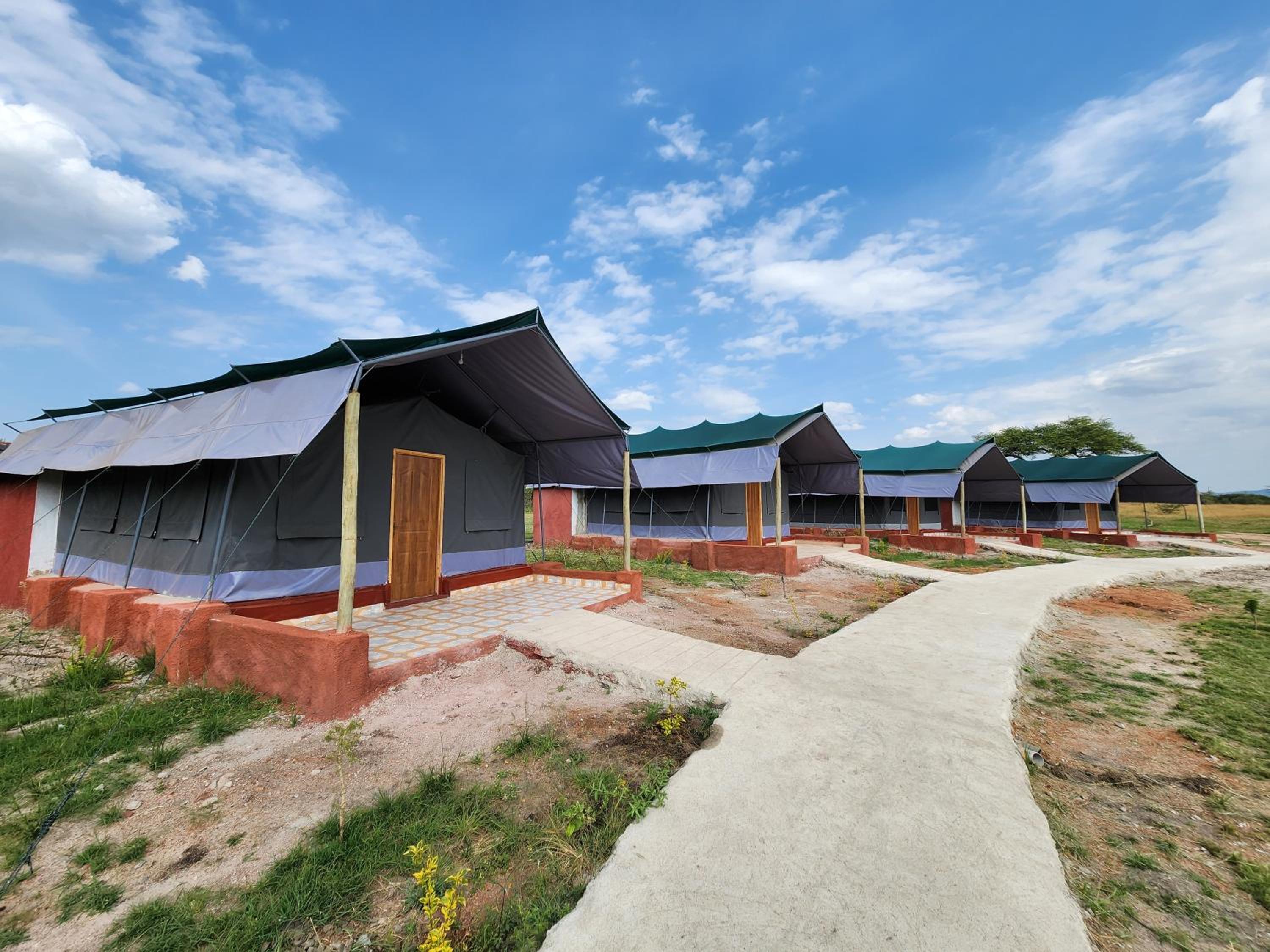 Endeem Mara Resort view 3