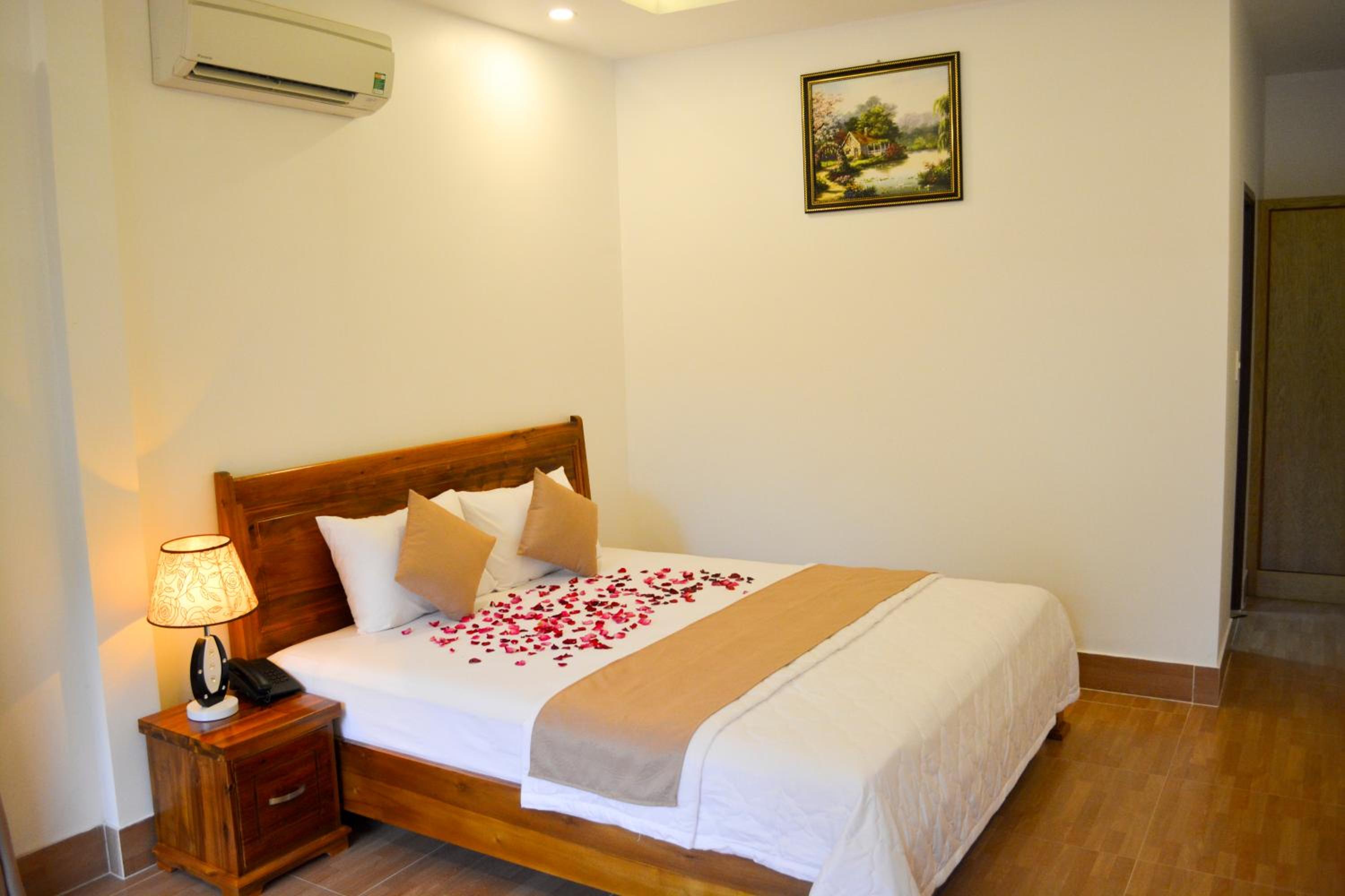 Ngoc Viet Bungalow