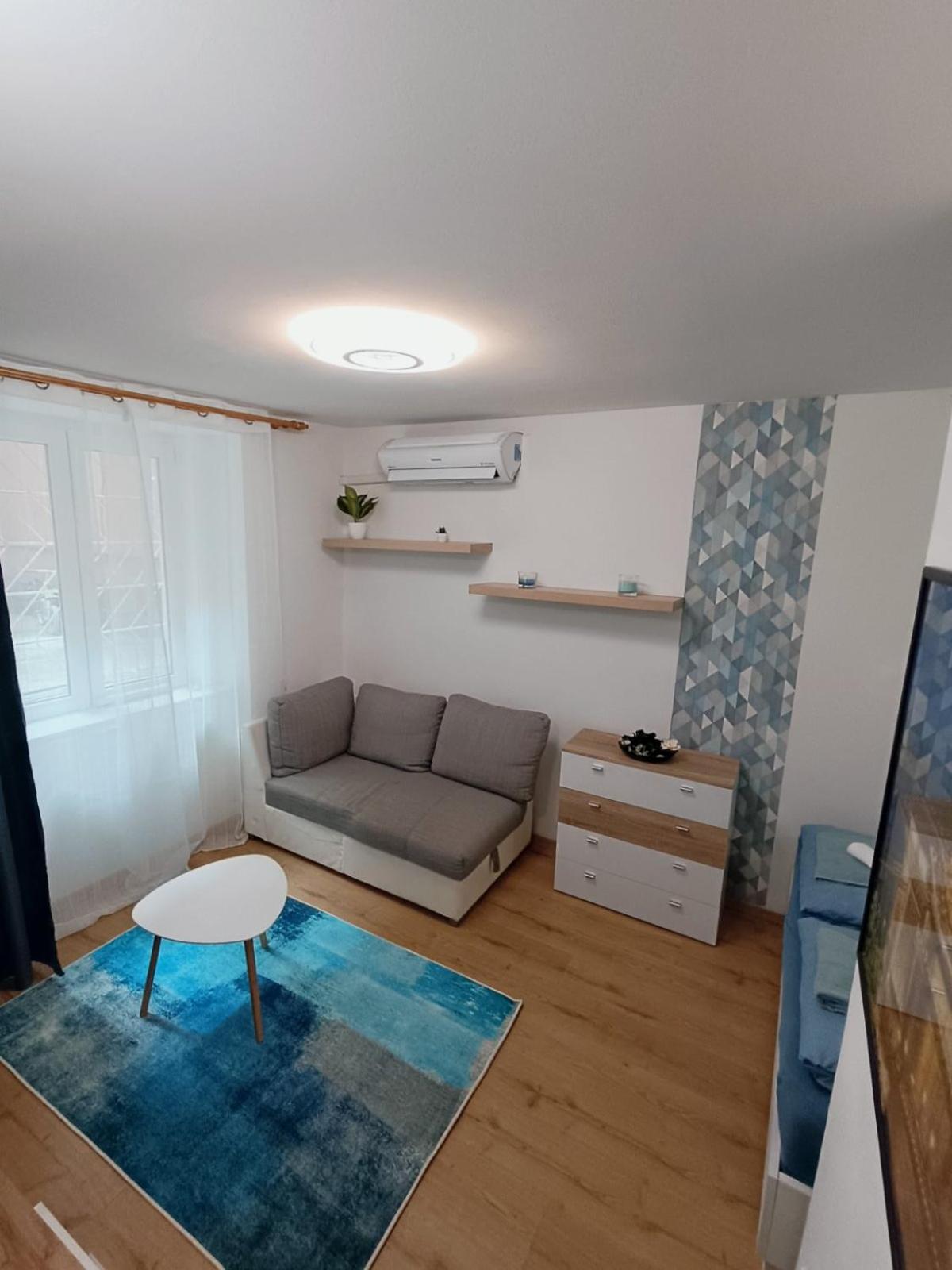 SkyBlue Apartment