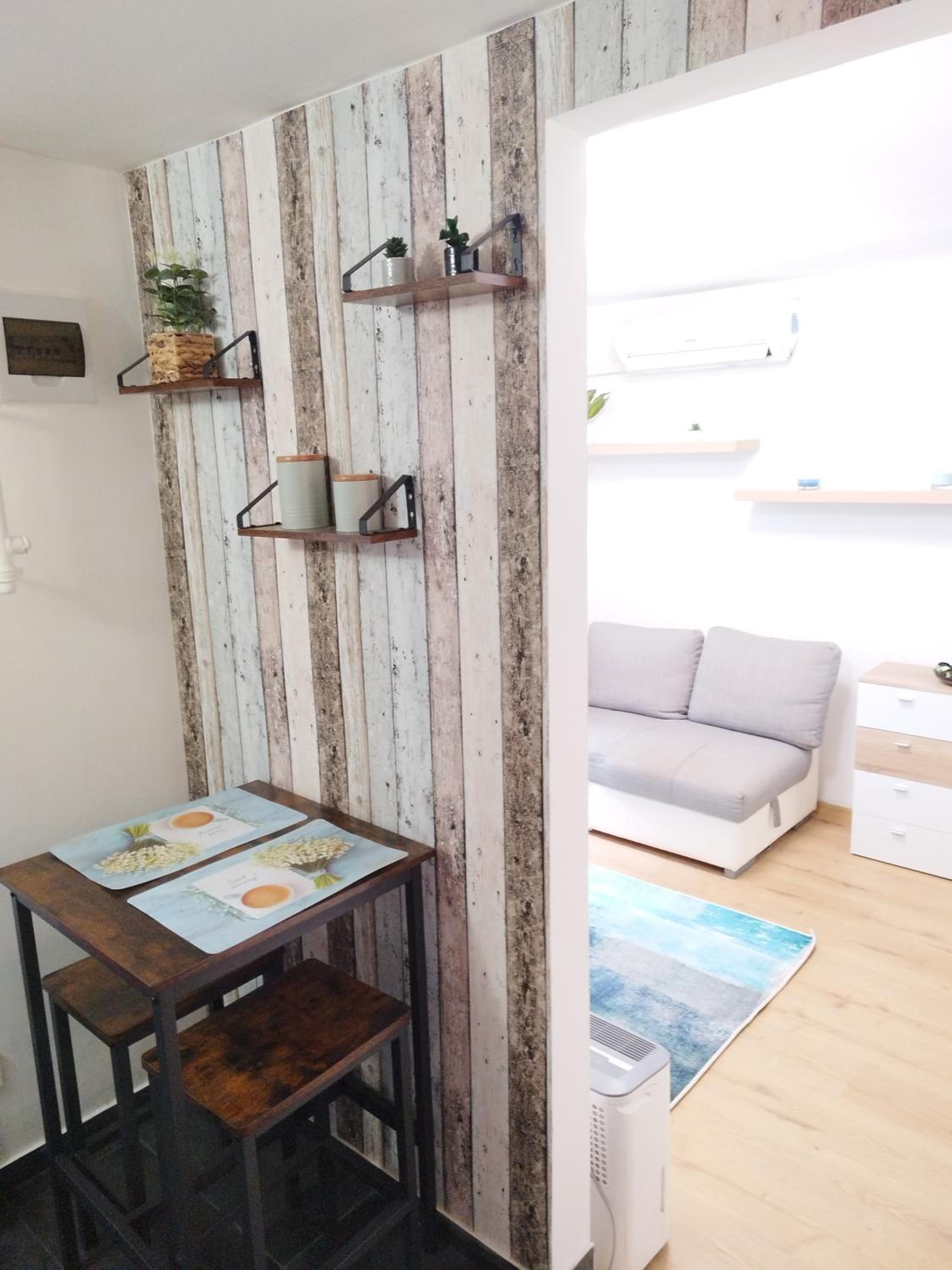 SkyBlue Apartment
