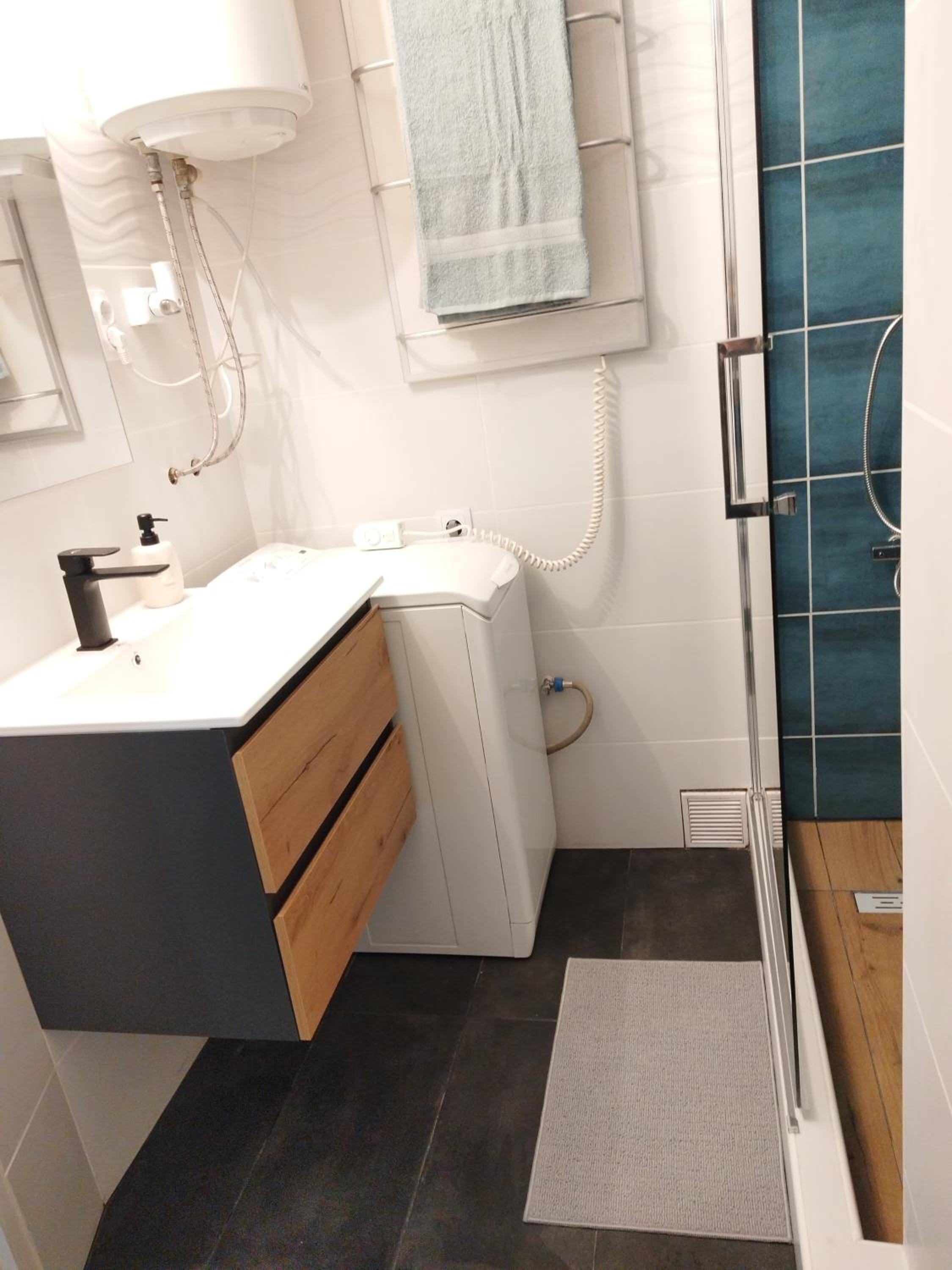 SkyBlue Apartment